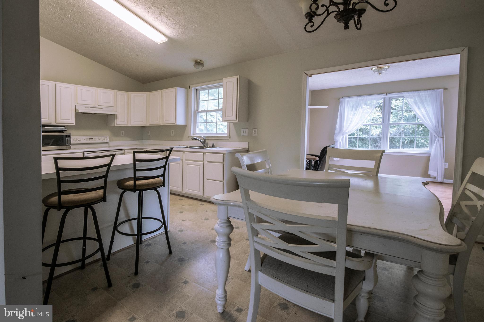 HAMILTONS CROSSING - Residential