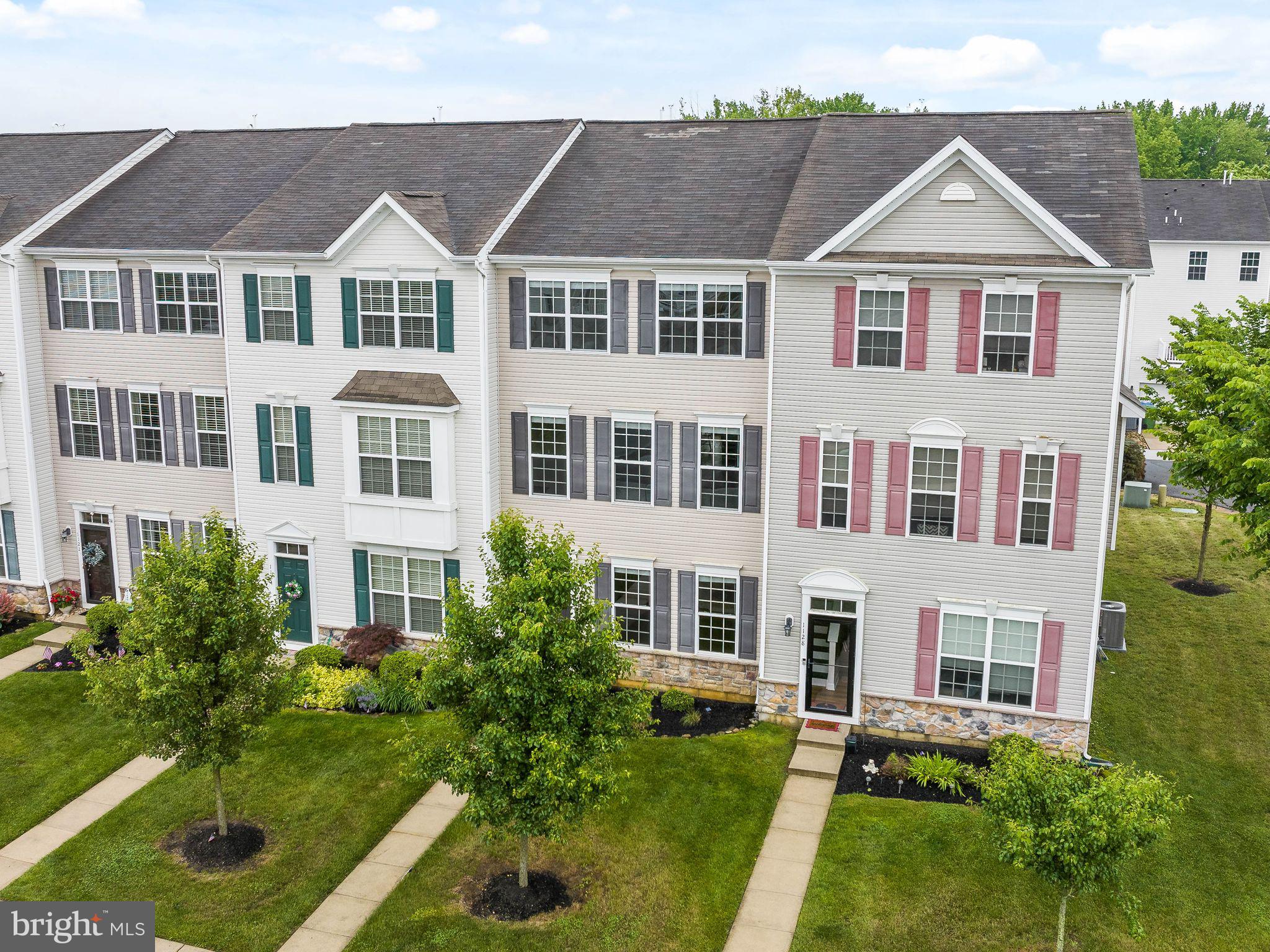 1126 MUNYON DRIVE