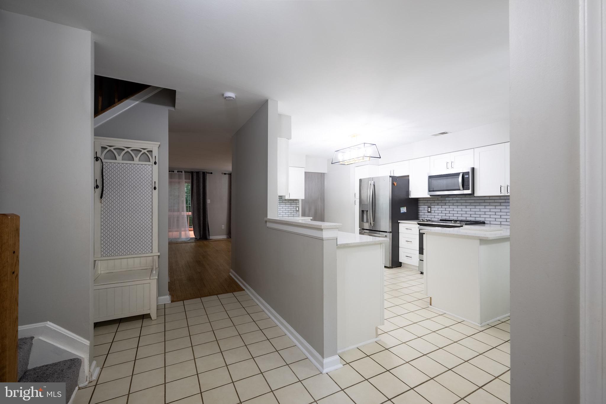 8031 GREEN VALLEY LANE