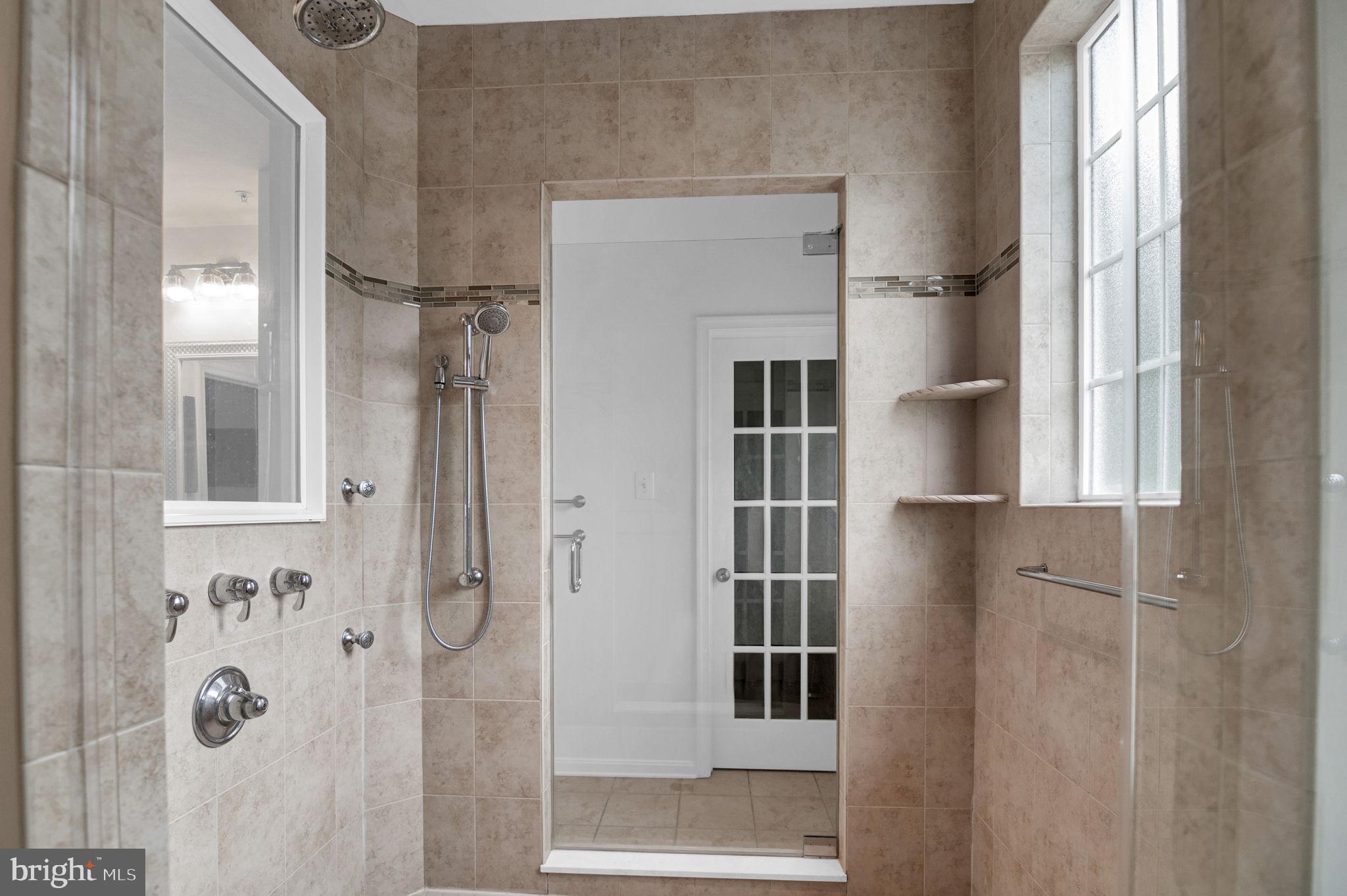 NORTHERN ESTATES - Residential