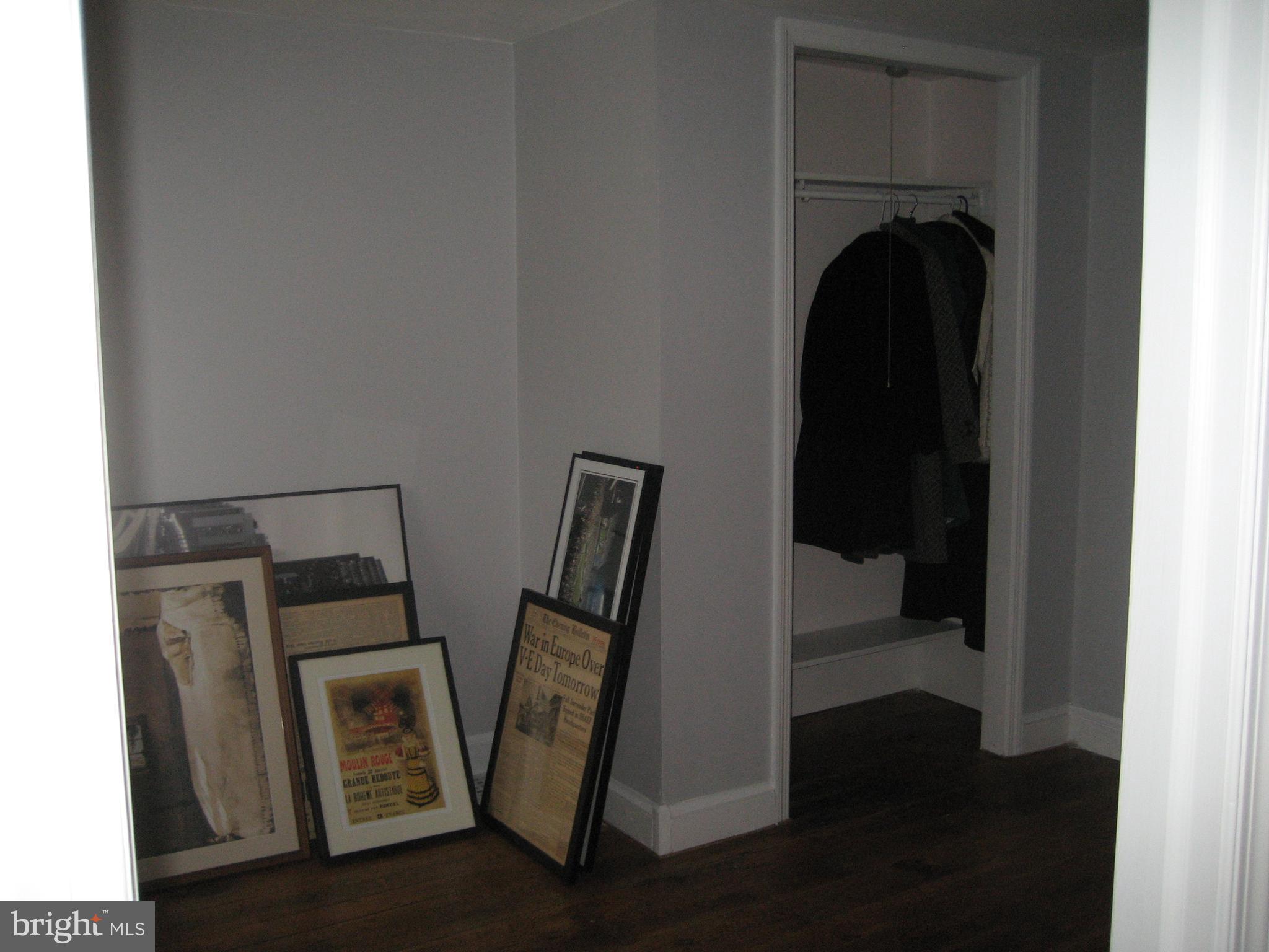 FAIRMOUNT - Residential