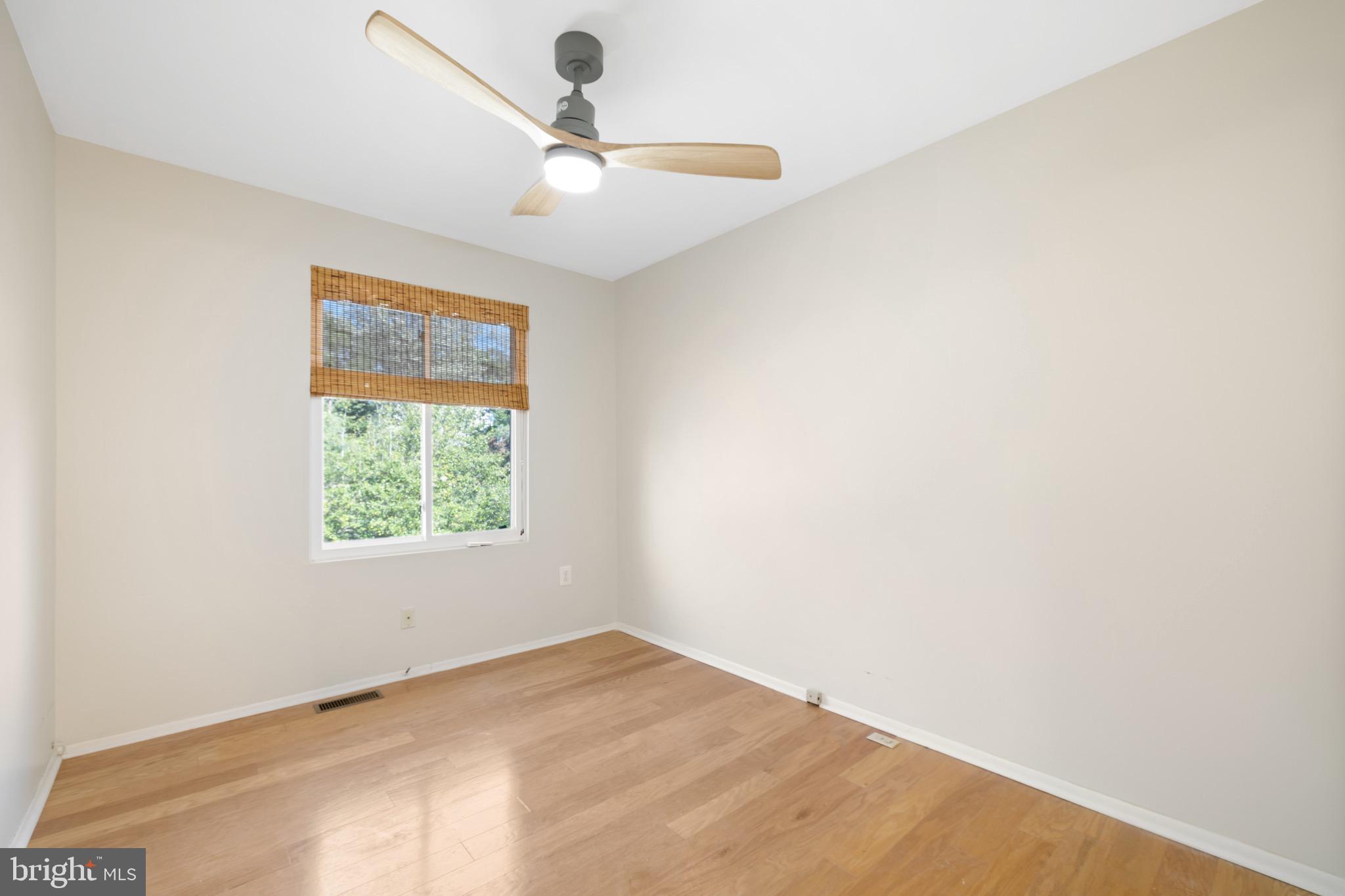 WALNUT RIDGE - Residential Lease