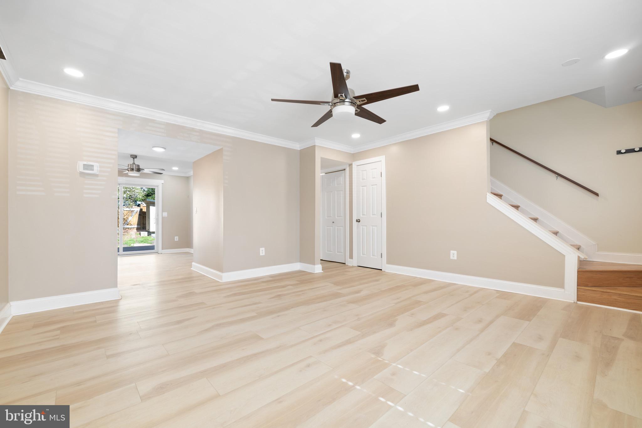 WALNUT RIDGE - Residential Lease