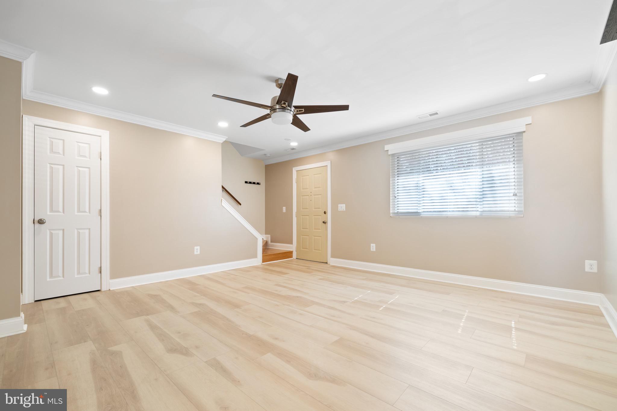 WALNUT RIDGE - Residential Lease