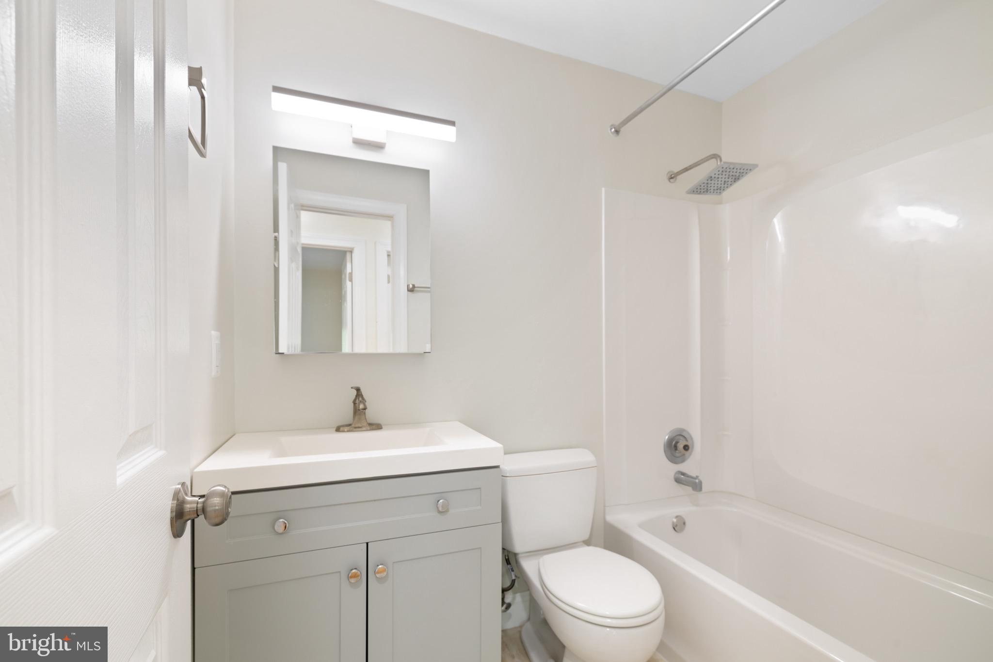 WALNUT RIDGE - Residential Lease