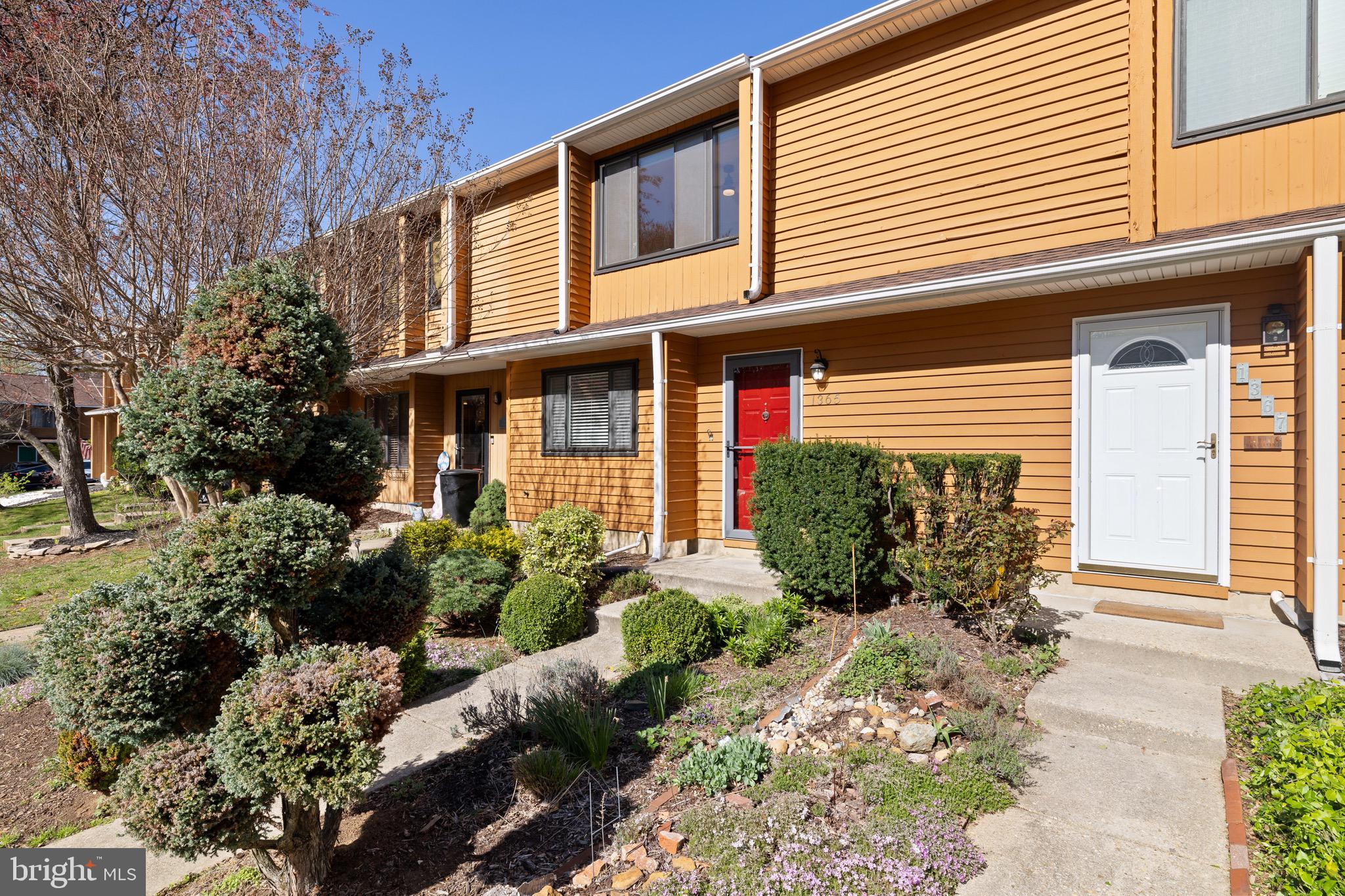 WALNUT RIDGE - Residential Lease