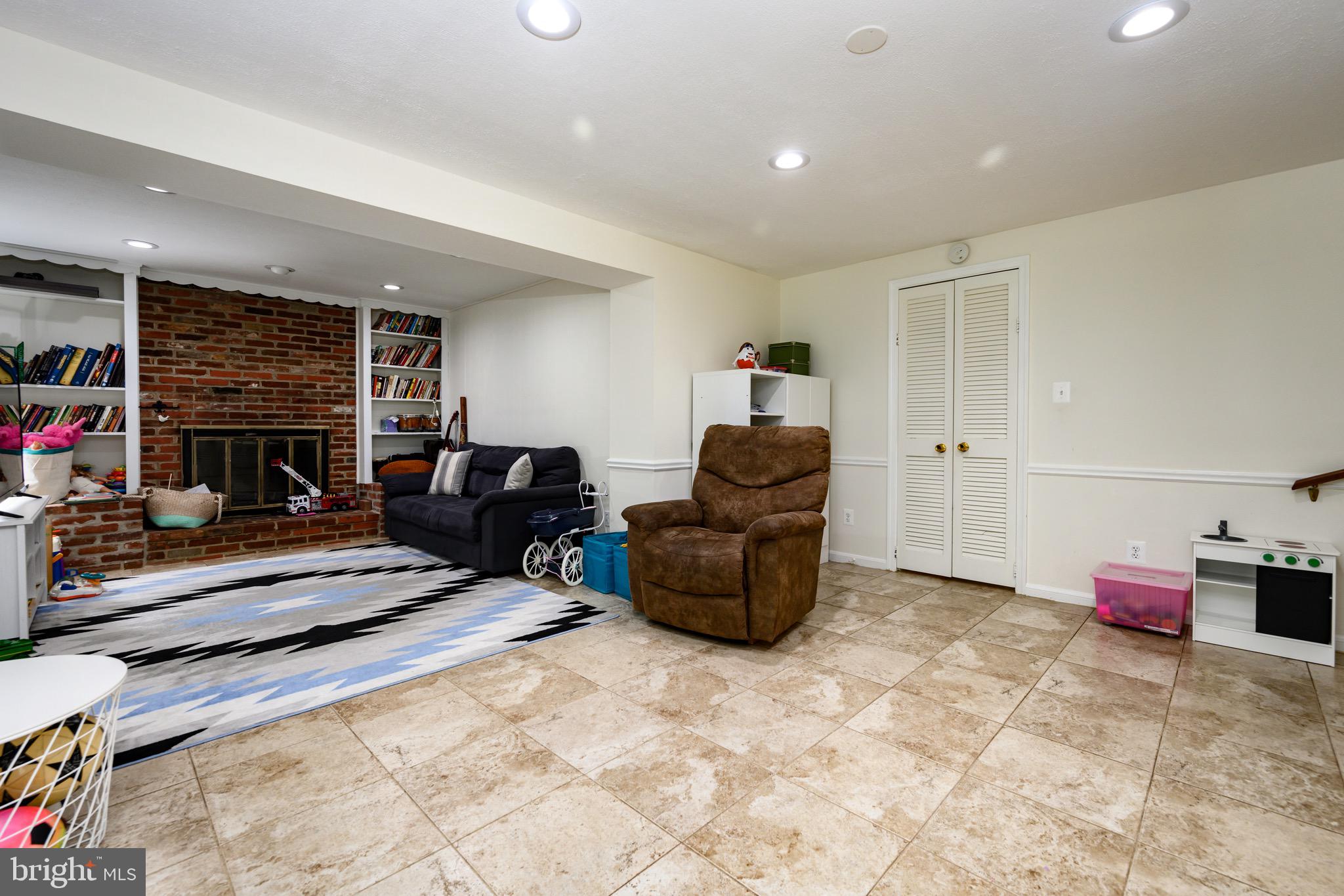 OLD FARM - Residential Lease