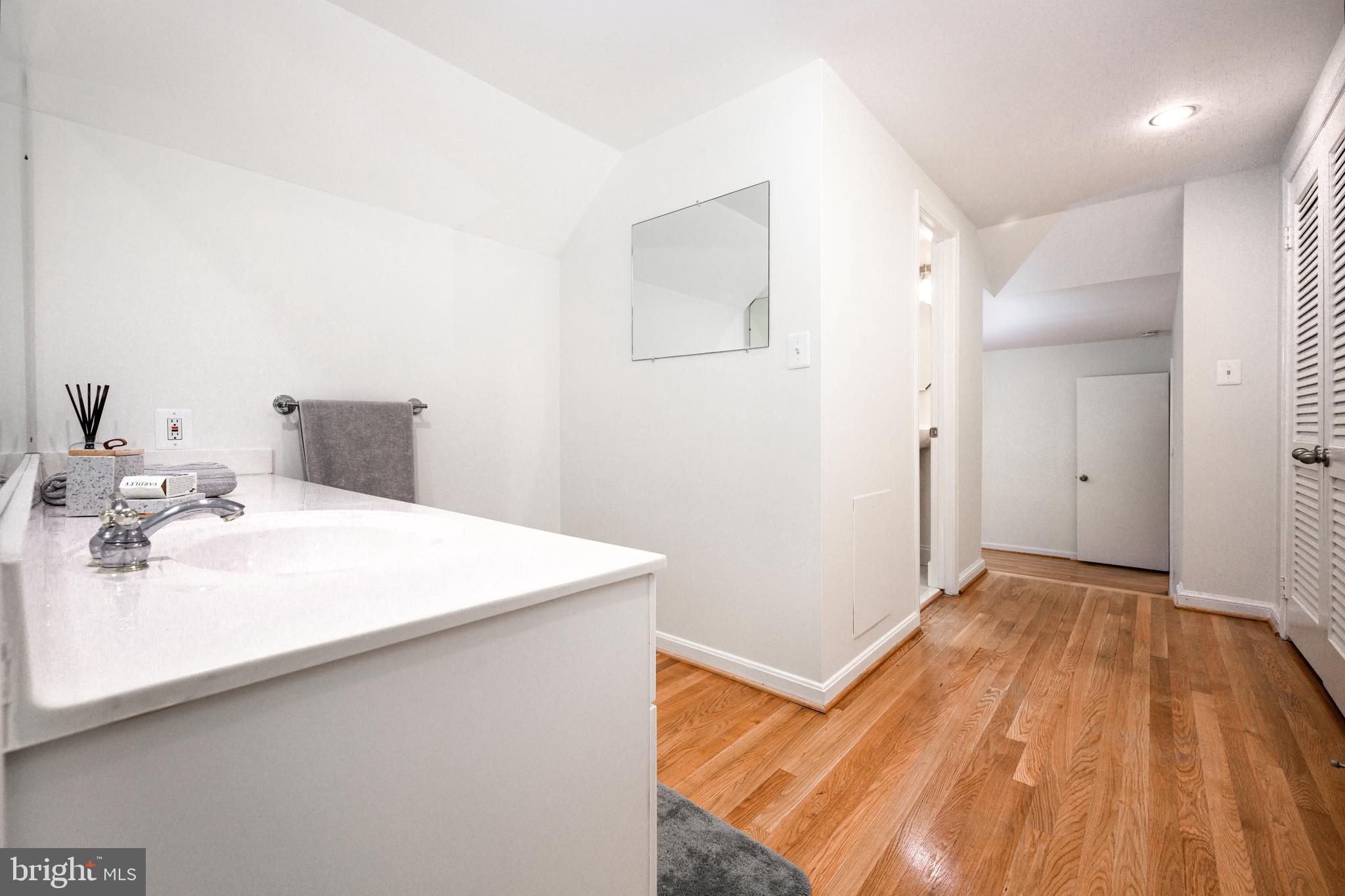 OLD FARM - Residential Lease