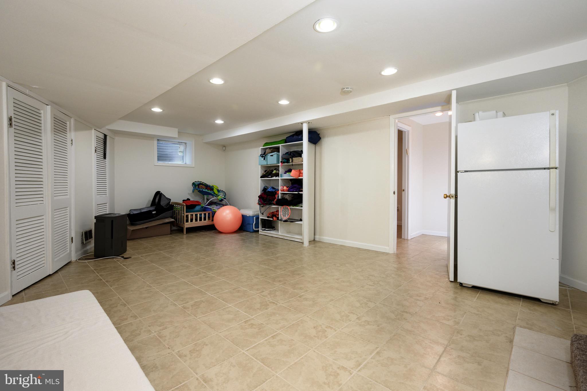 OLD FARM - Residential Lease