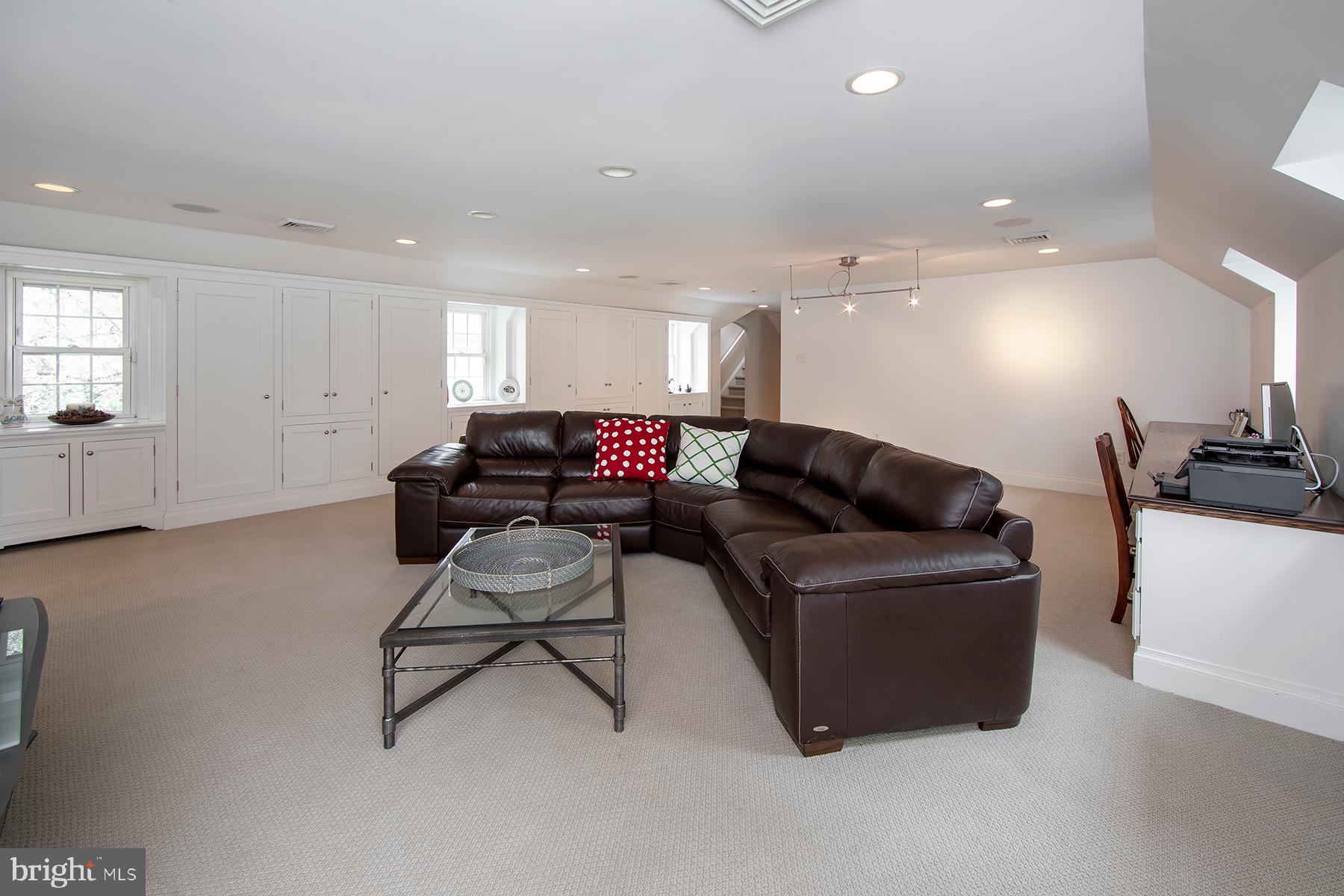 BRYN MAWR - Residential
