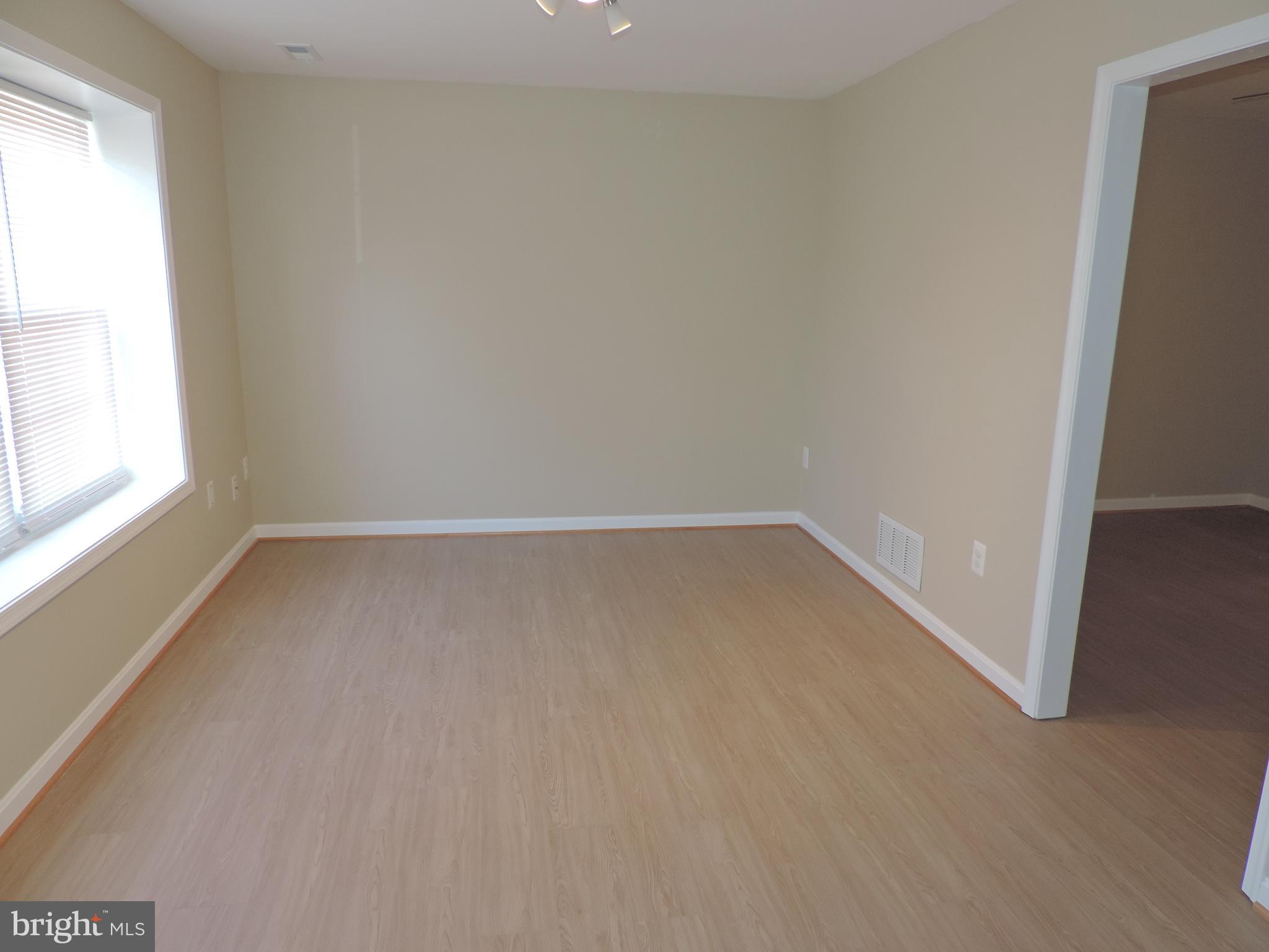 RIVERSIDE - Residential