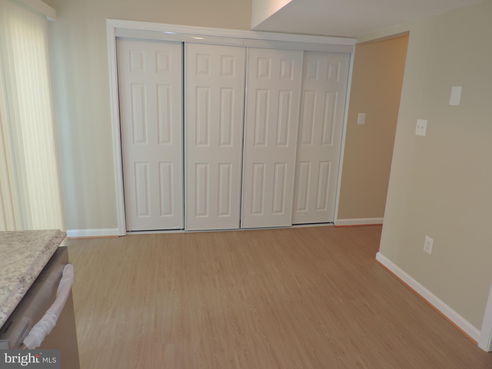 RIVERSIDE - Residential