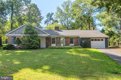 Photo of 9 Northfield Court, LAMBERTVILLE, NJ 08530 (MLS # NJHT2005288)