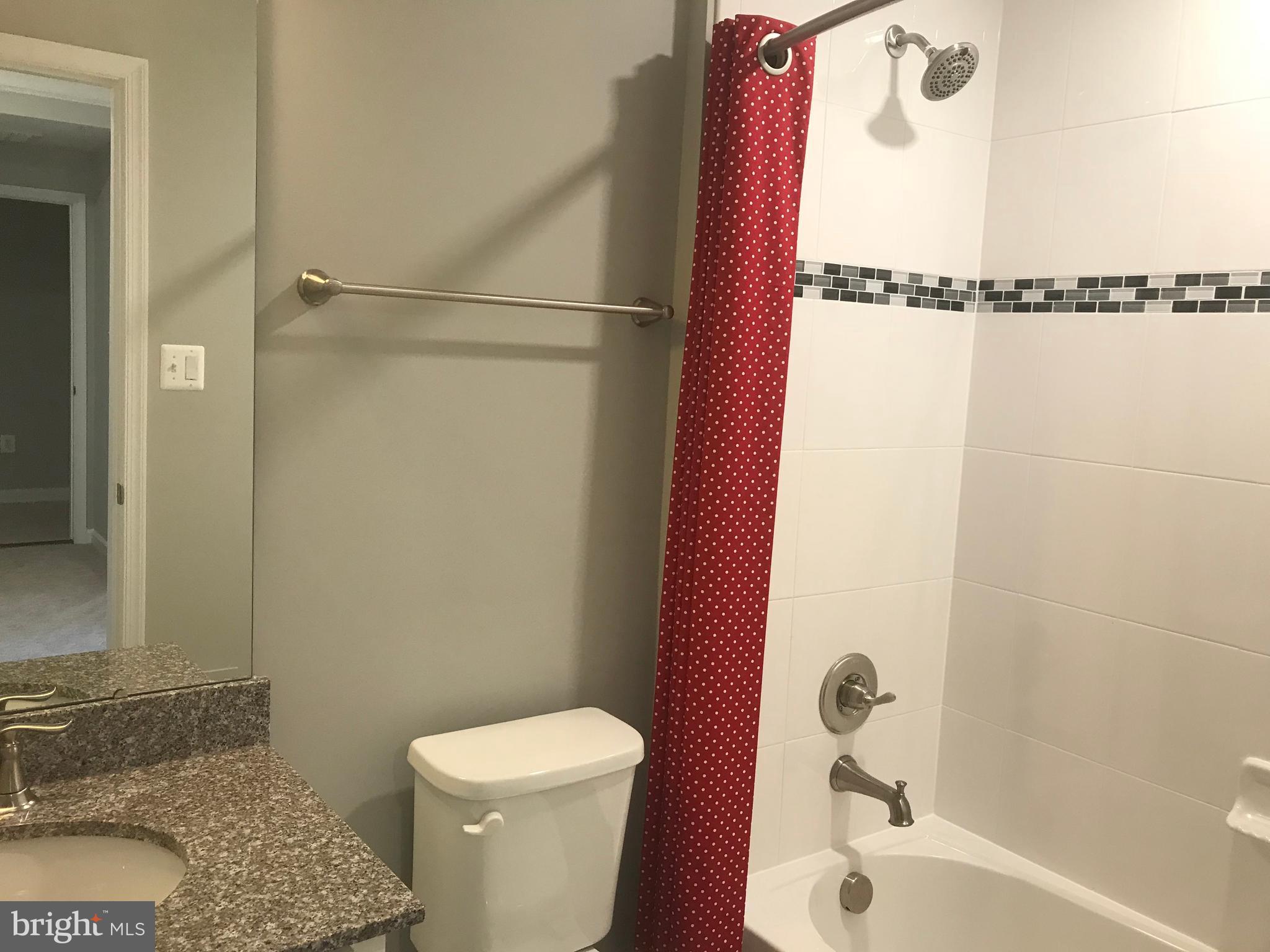 OAKDALE VILLAGE - Residential