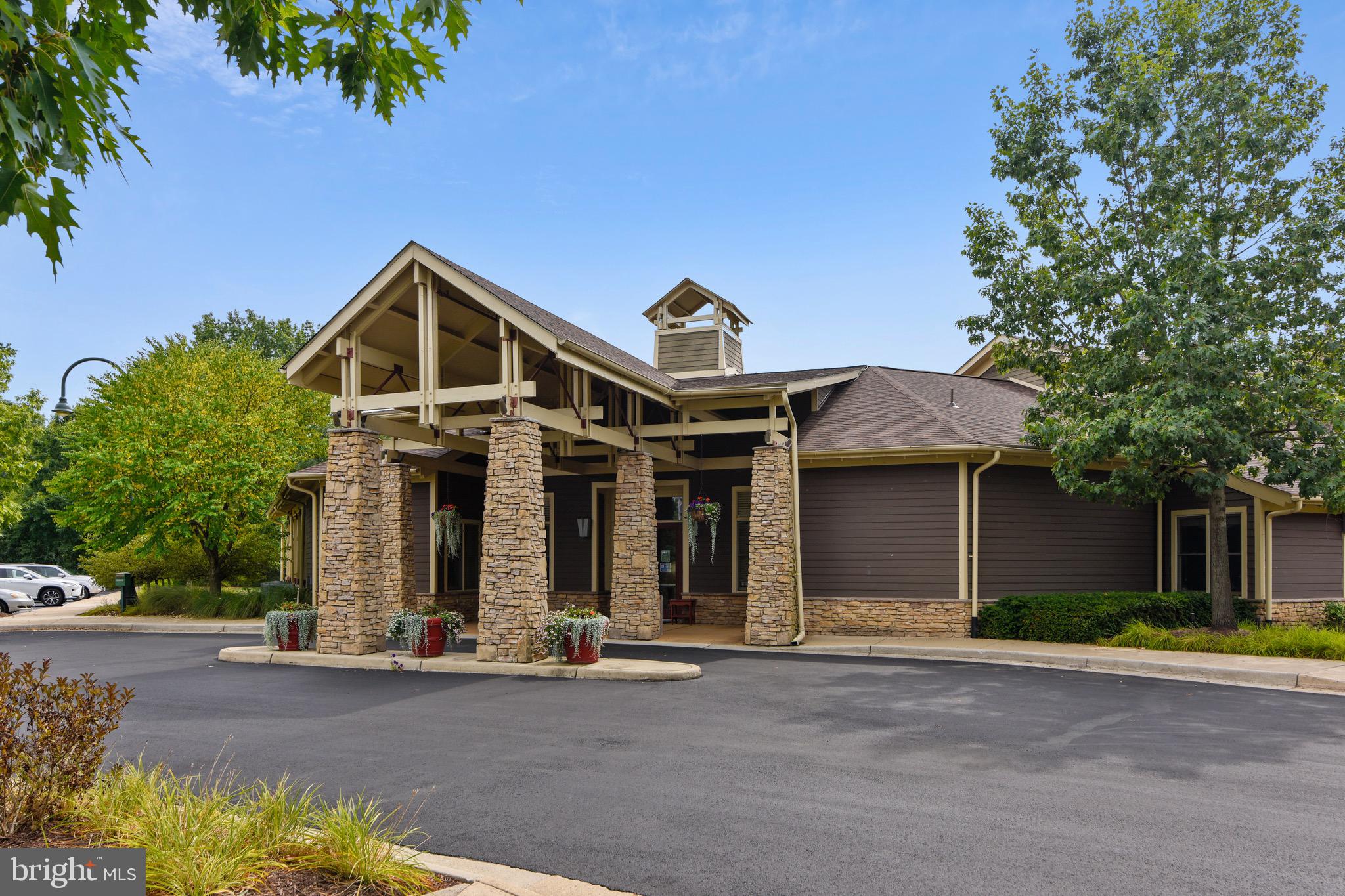 BROADLANDS SOUTH - Residential