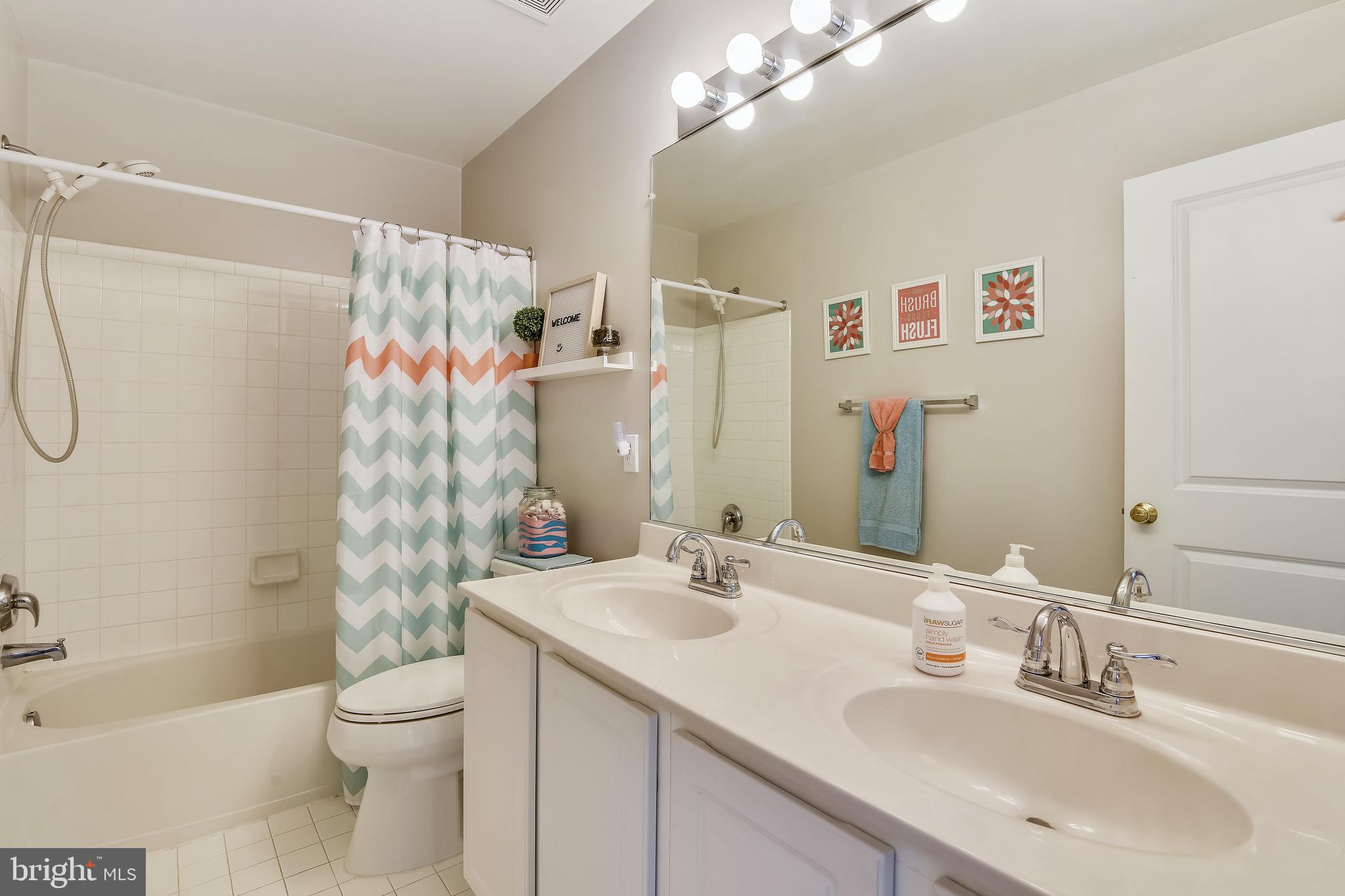 BROADLANDS SOUTH - Residential