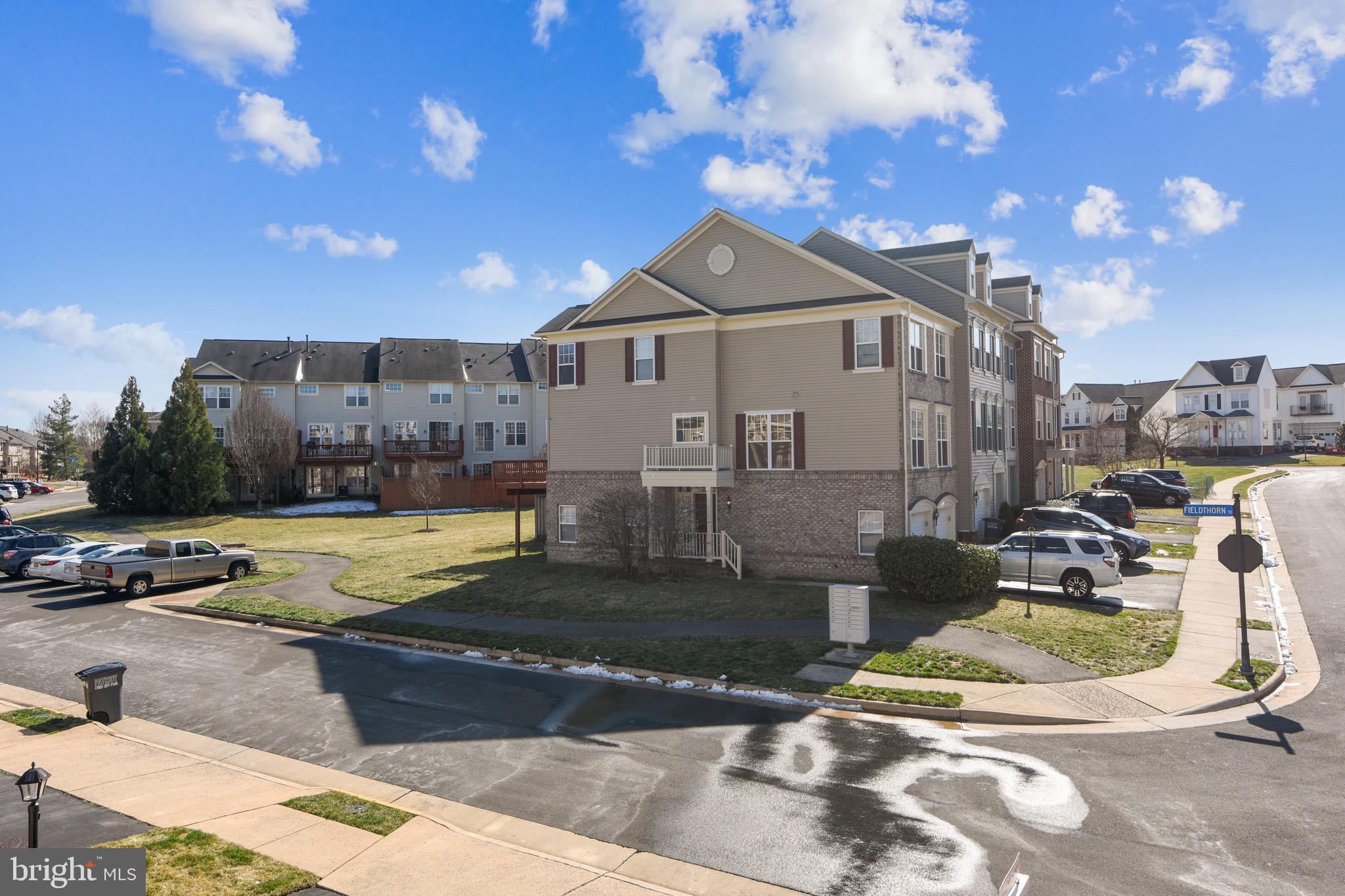 BROADLANDS SOUTH - Residential