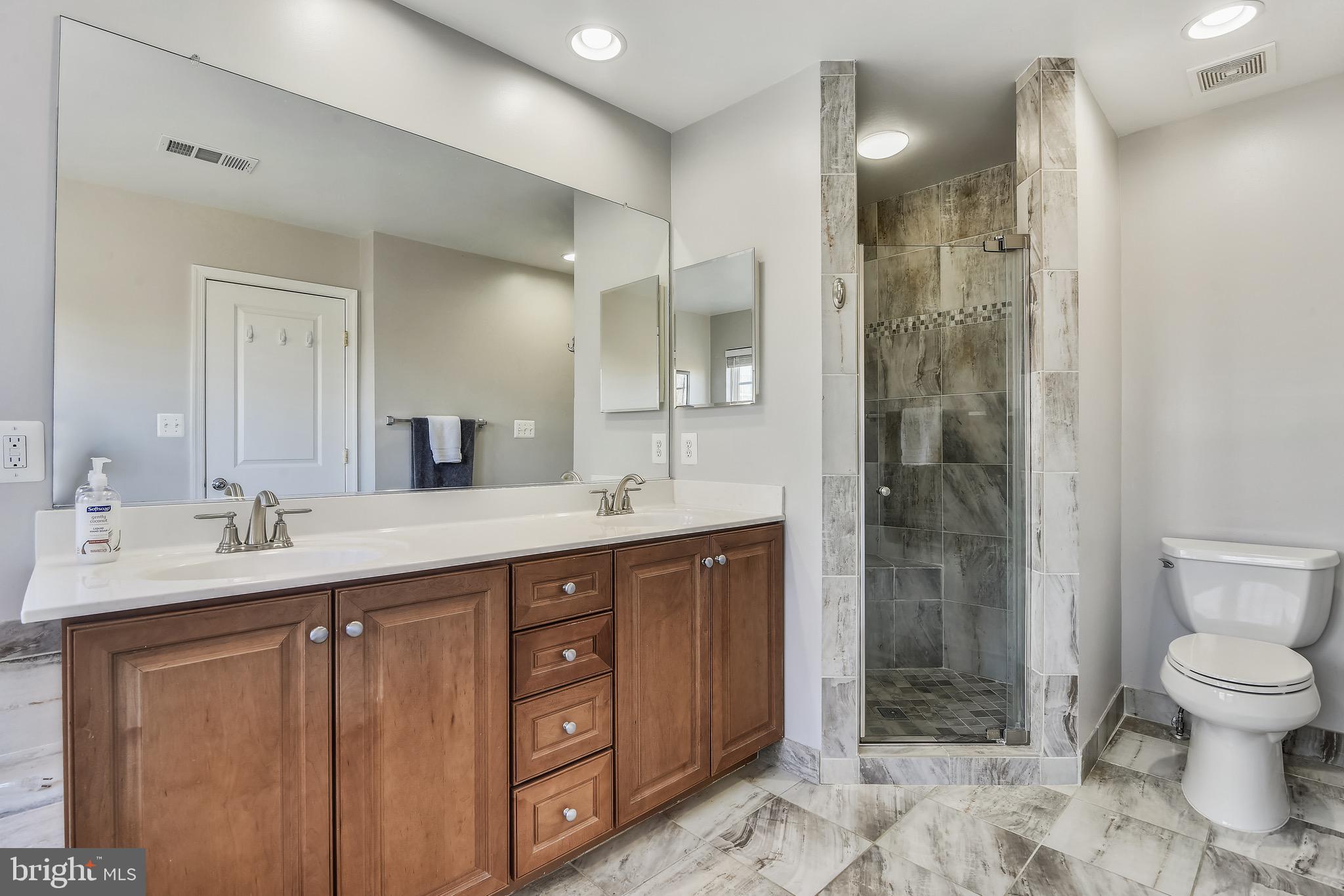 BROADLANDS SOUTH - Residential