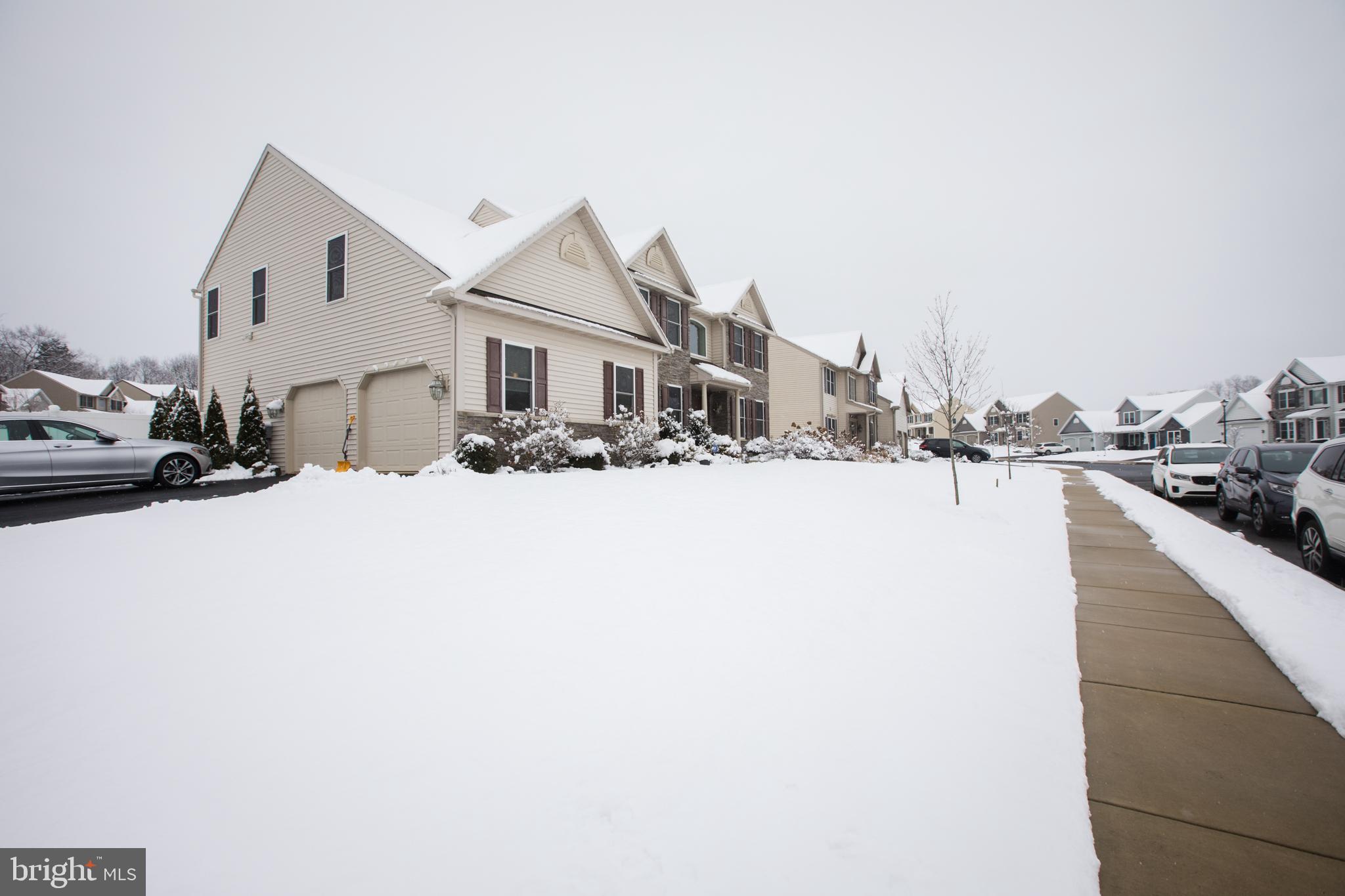 GREEN VALLEY WEST - Residential