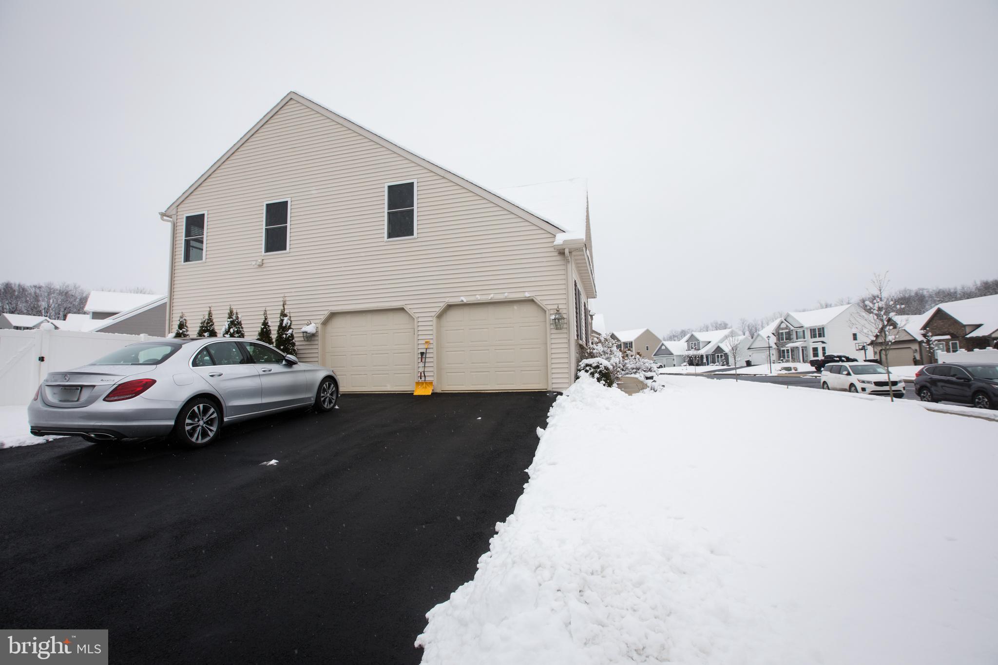 GREEN VALLEY WEST - Residential