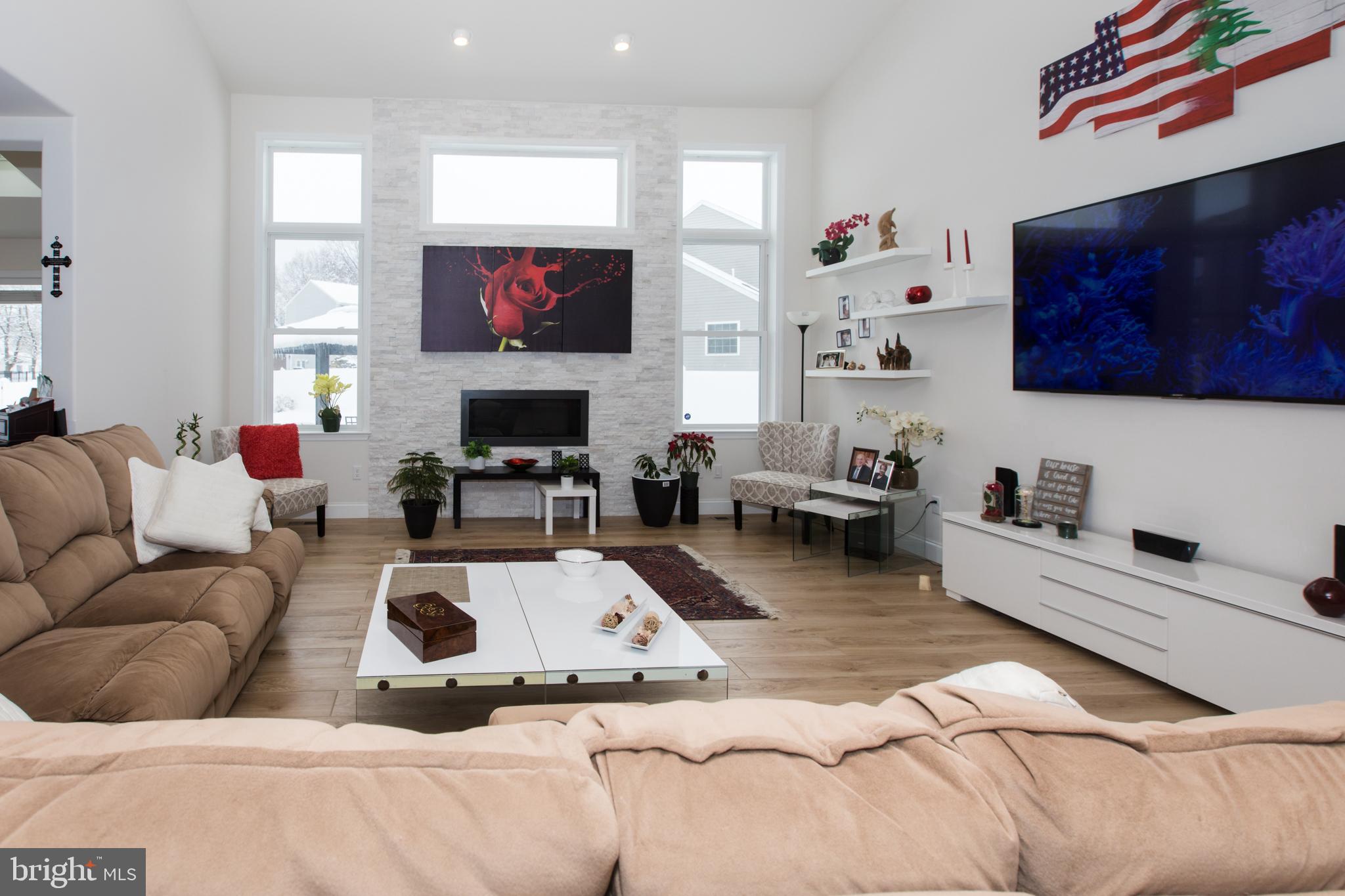 GREEN VALLEY WEST - Residential