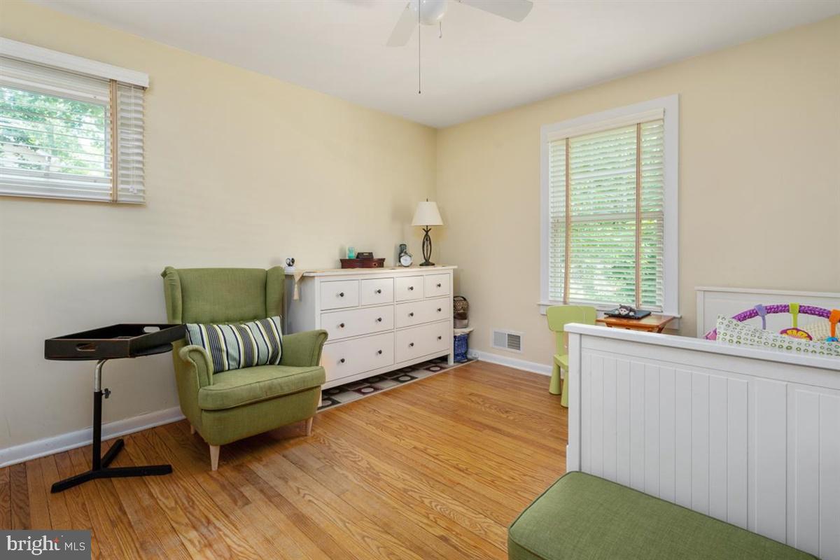 HILLSMERE SHORES - Residential