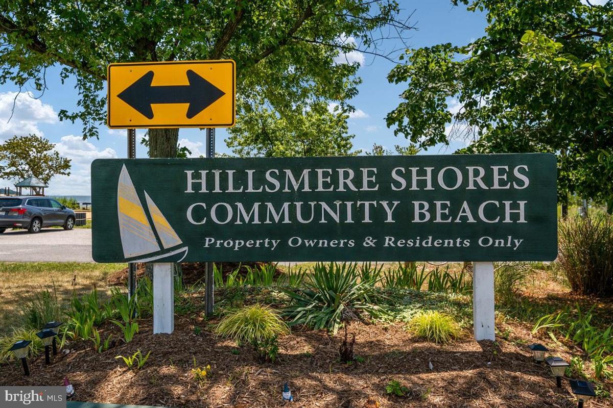 HILLSMERE SHORES - Residential