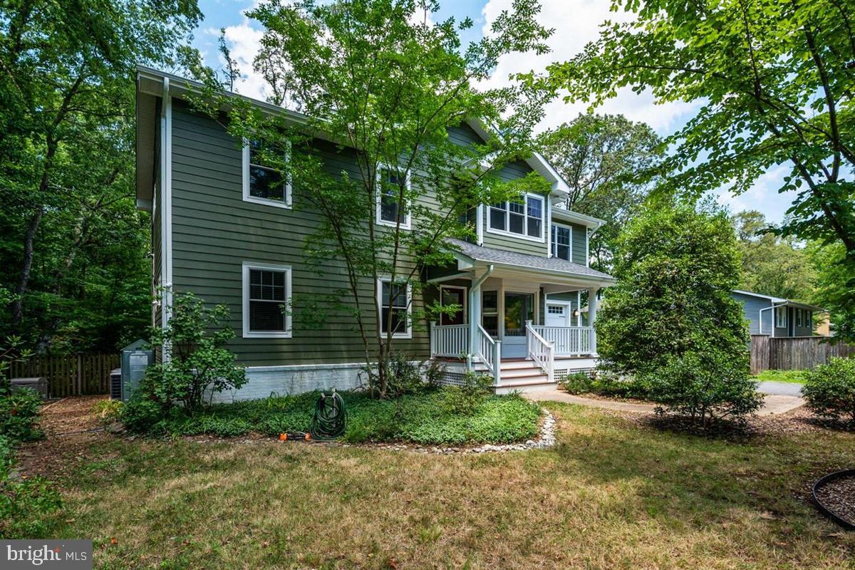 HILLSMERE SHORES - Residential