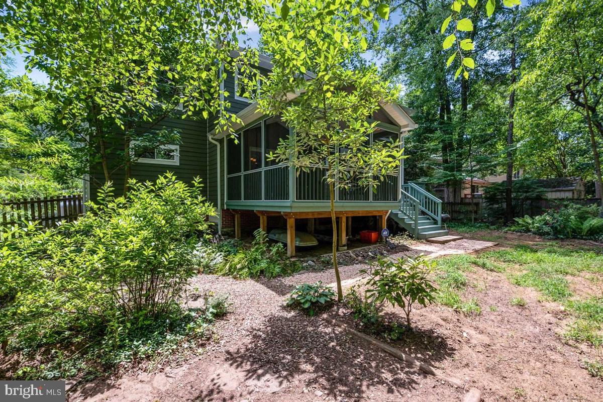 HILLSMERE SHORES - Residential