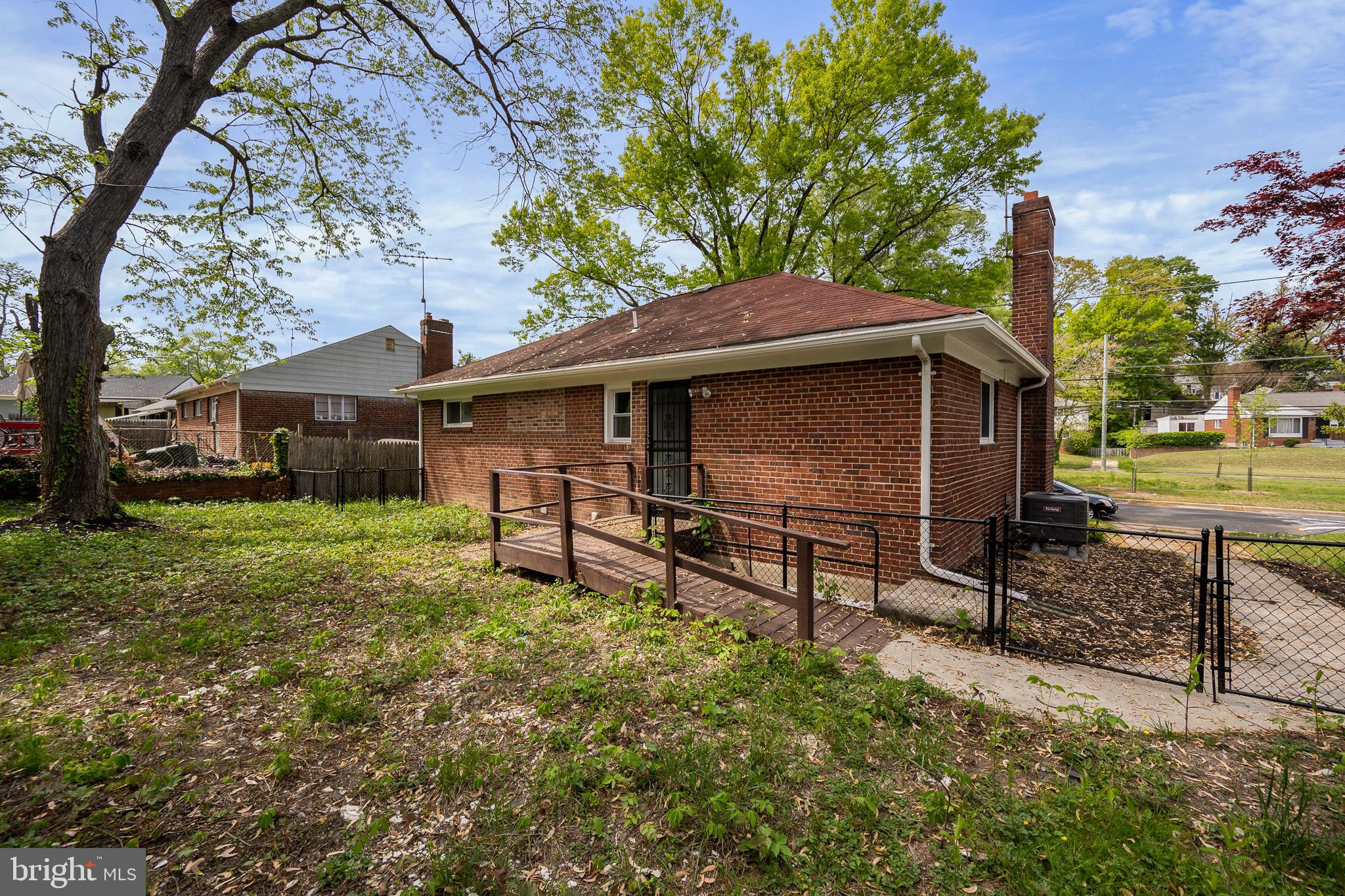 DISTRICT HEIGHTS - Residential