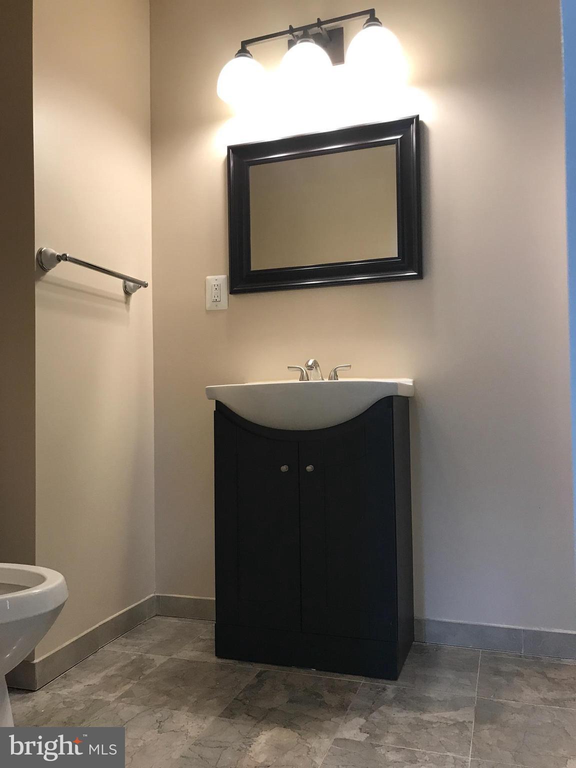 WEAVERS KNOLL - Residential