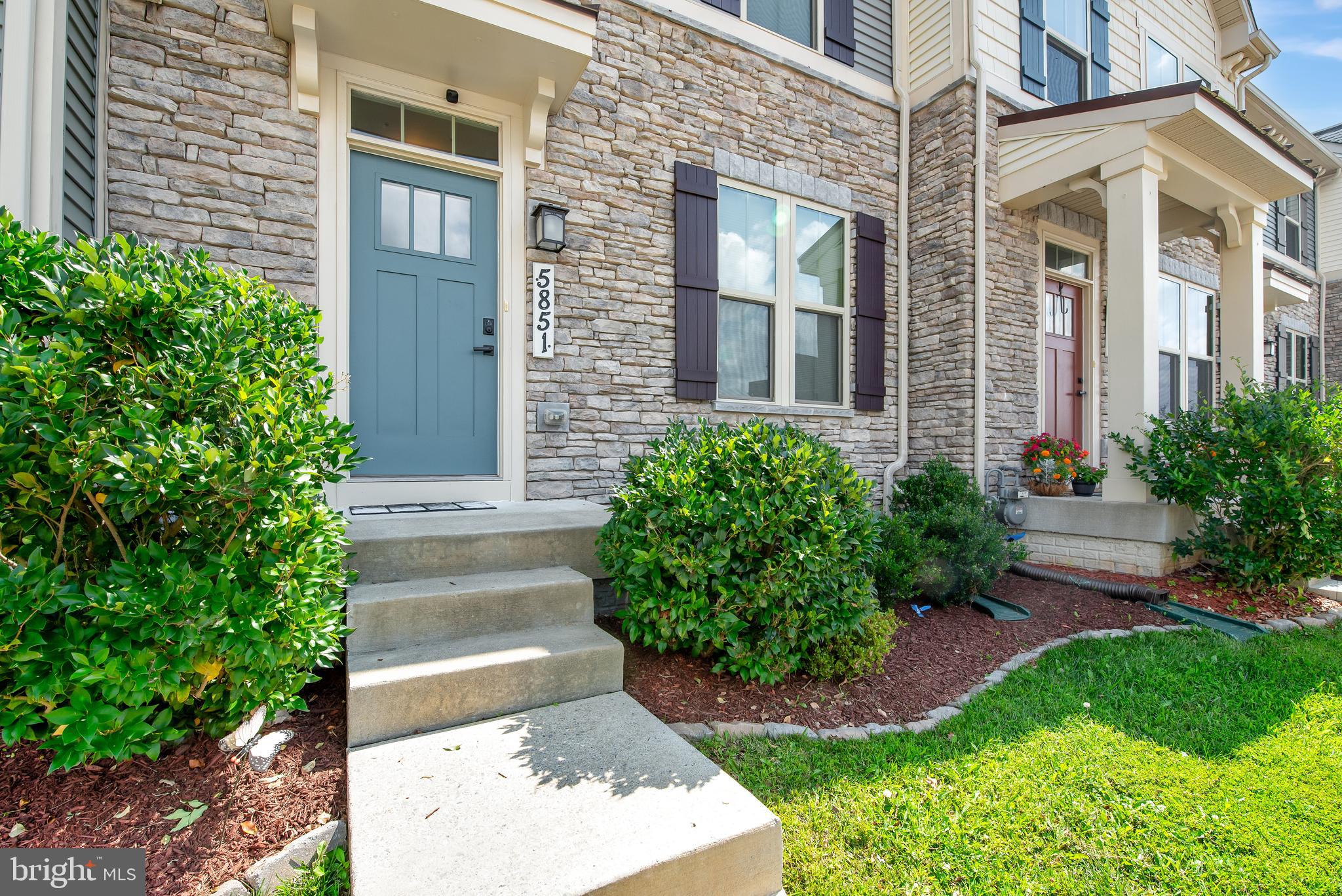 LAKE LINGANORE TOWN CENTER - Residential