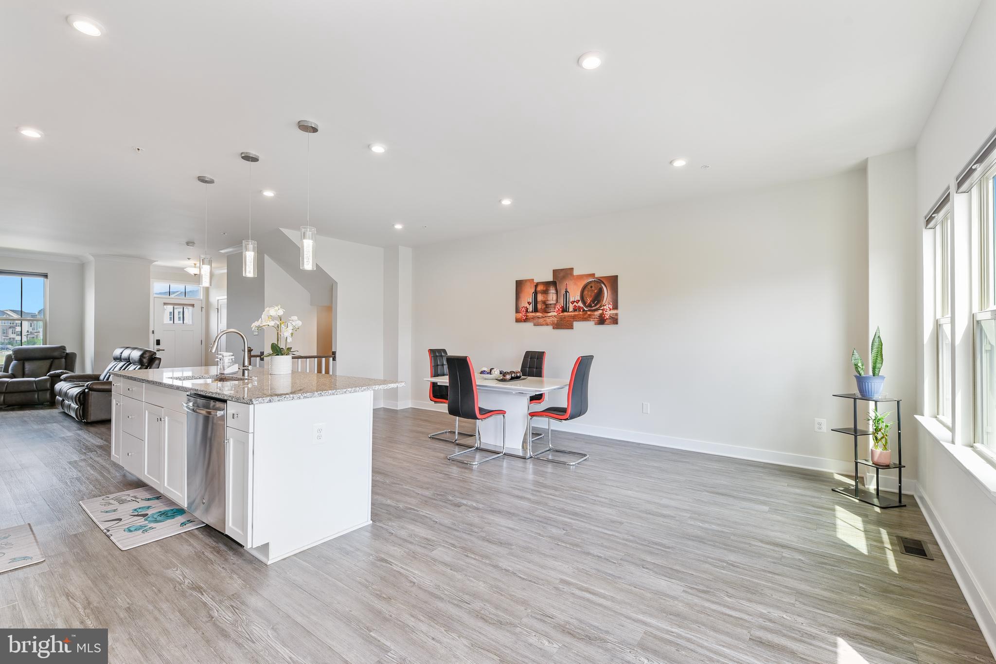 LAKE LINGANORE TOWN CENTER - Residential