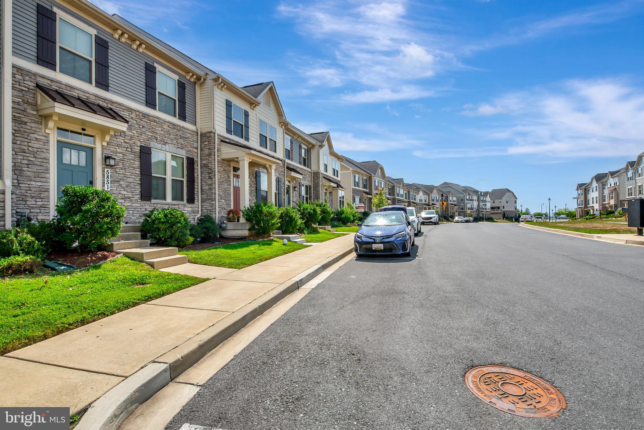LAKE LINGANORE TOWN CENTER - Residential