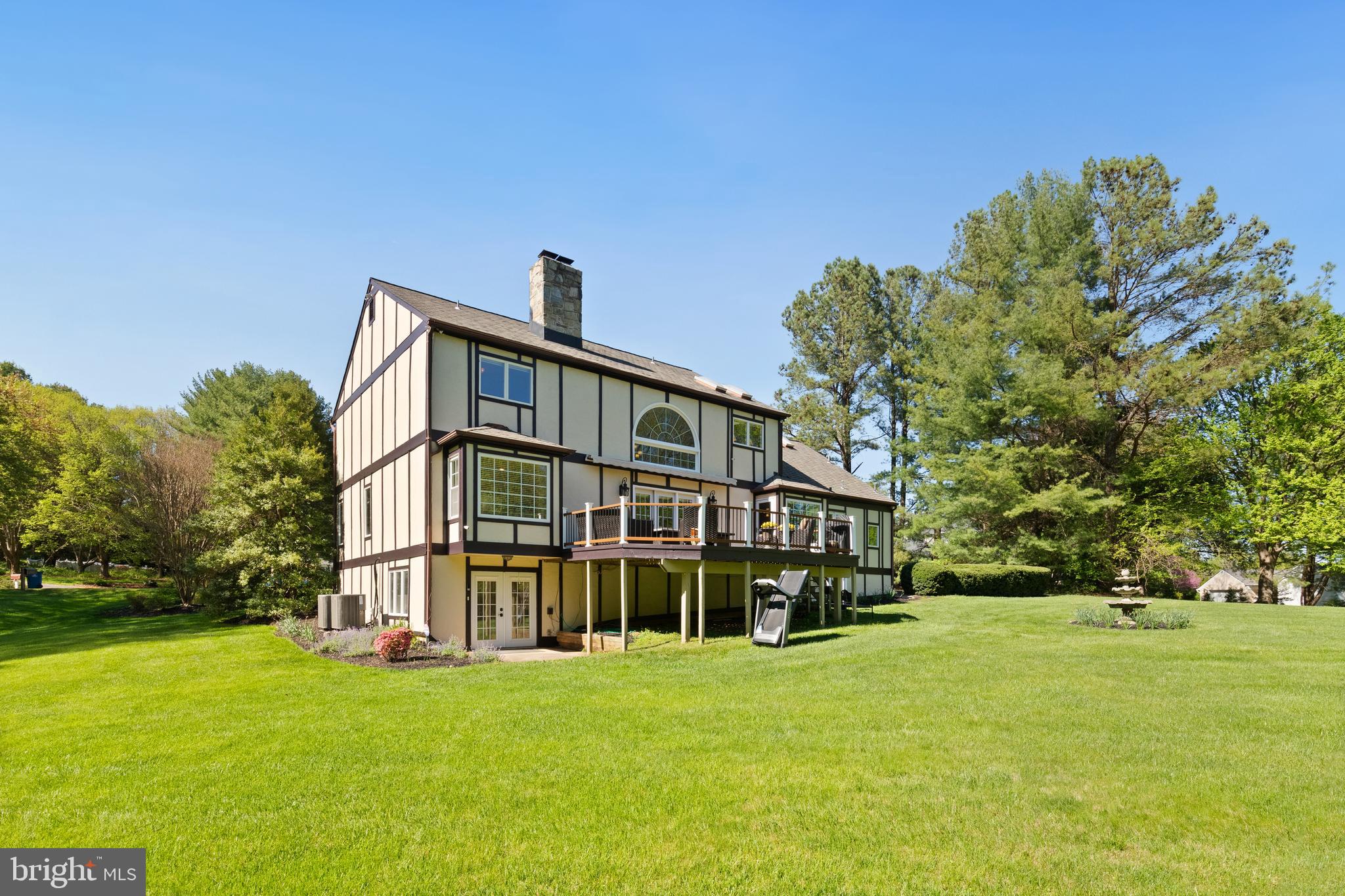 LAKE WINDERMERE - Residential