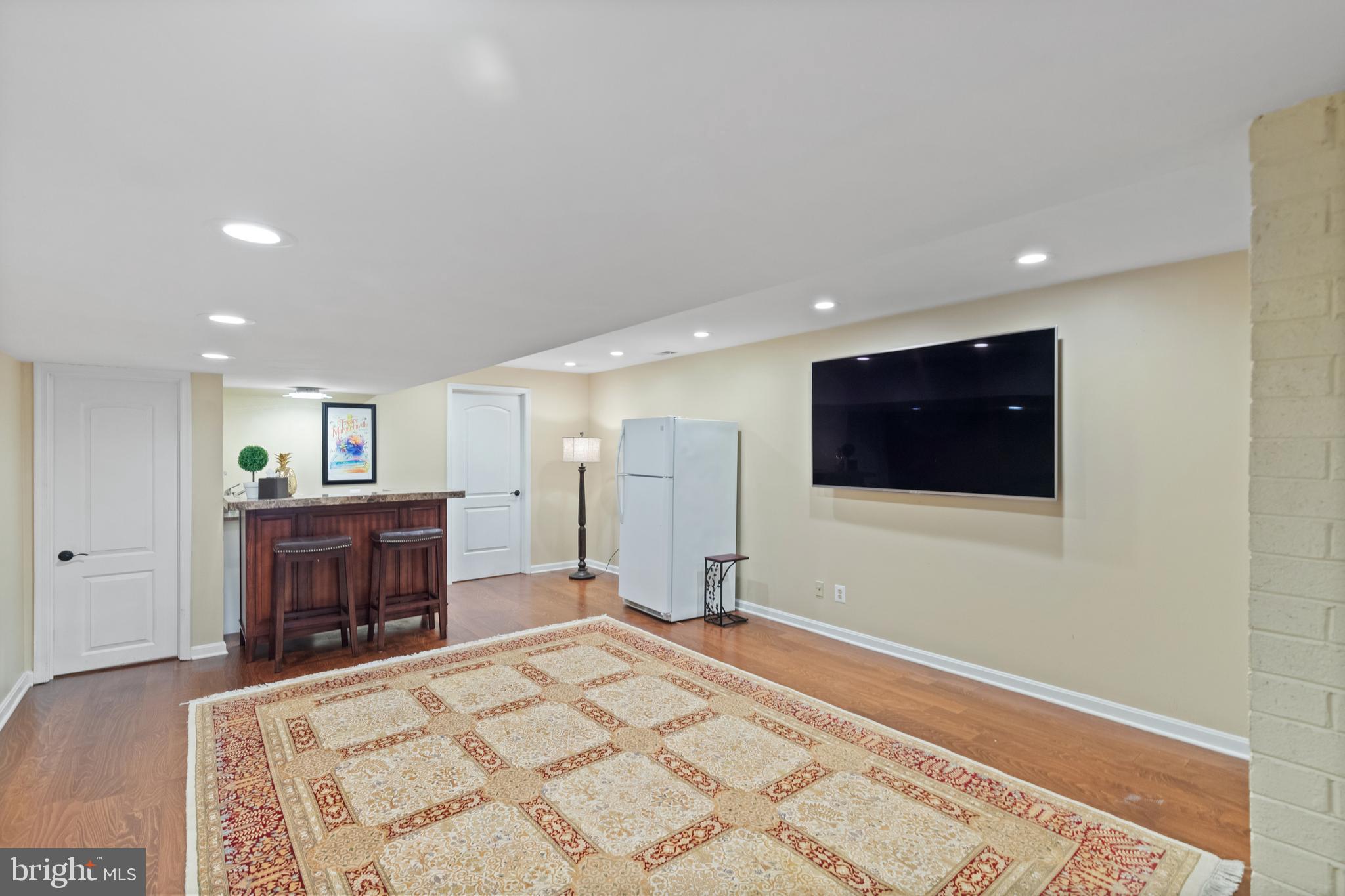 LAKE WINDERMERE - Residential