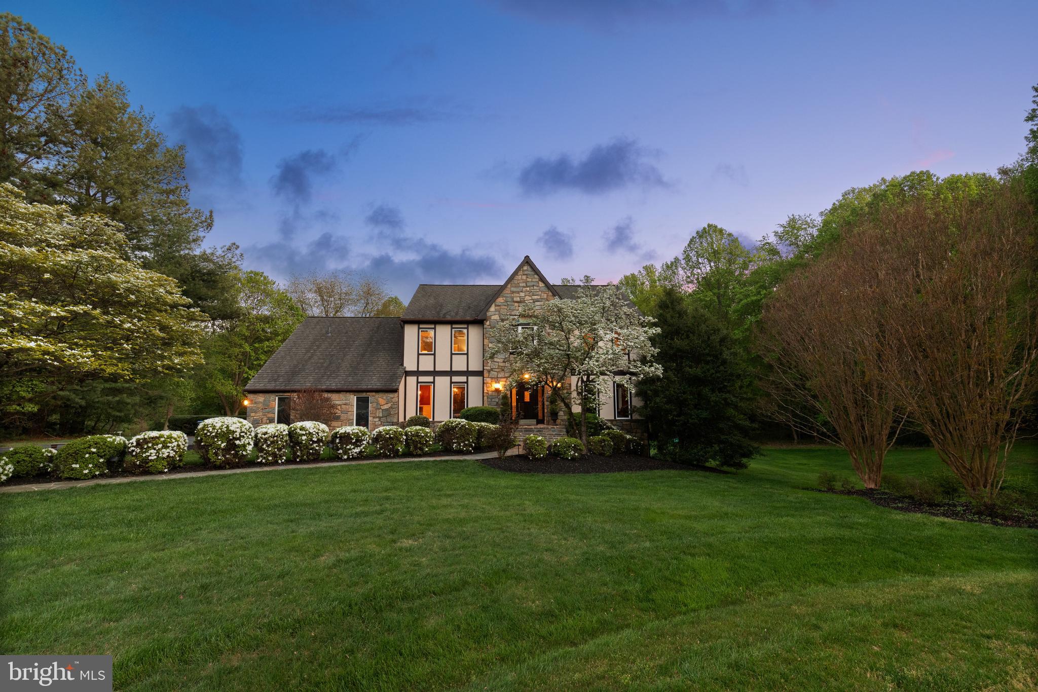 LAKE WINDERMERE - Residential