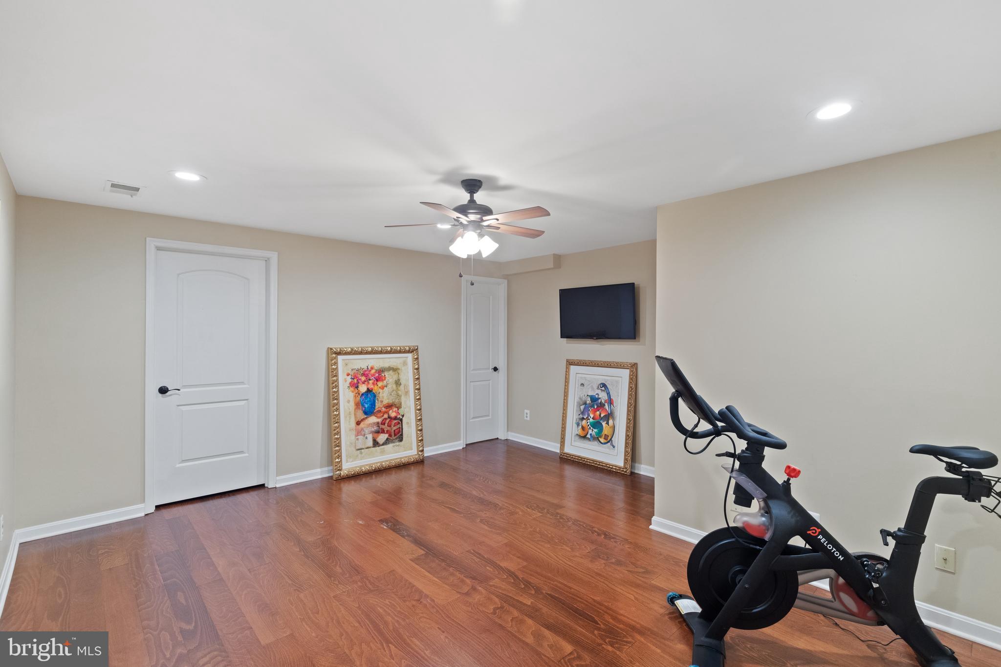 LAKE WINDERMERE - Residential