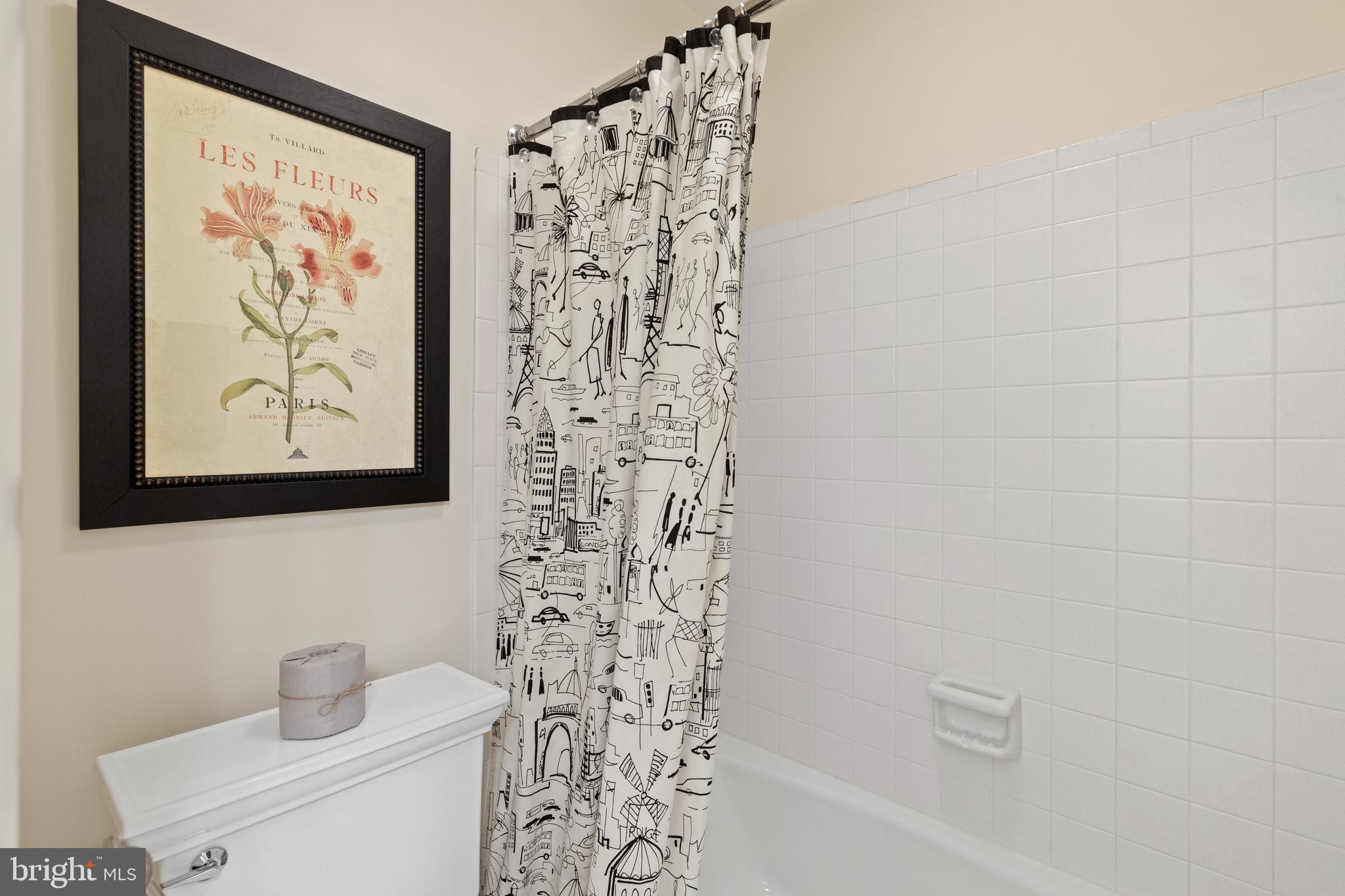 LAKE WINDERMERE - Residential