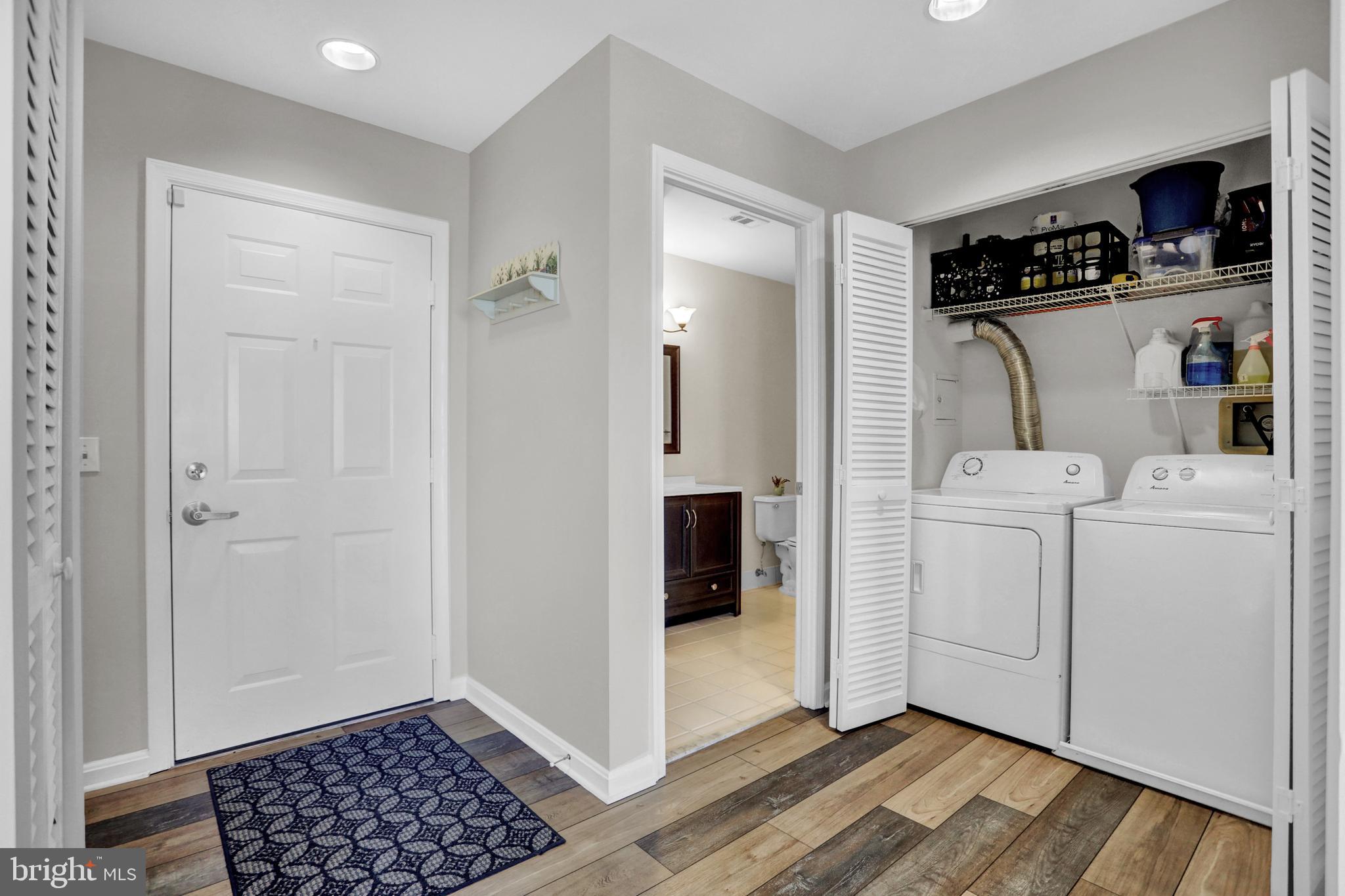 LIGHTHOUSE POINT EAST - Residential