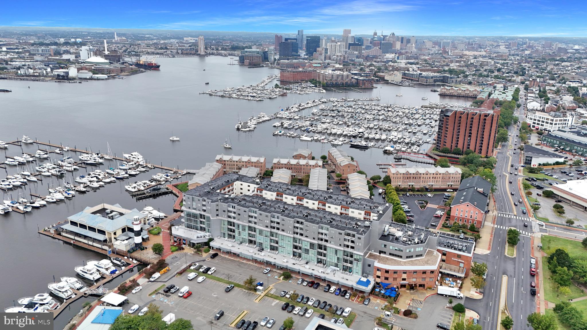 LIGHTHOUSE POINT EAST - Residential