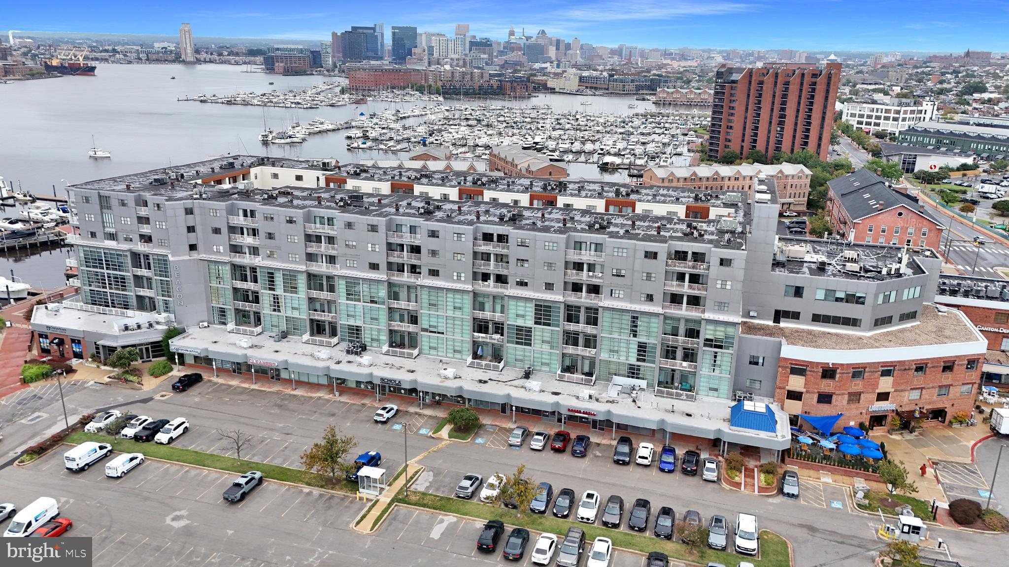 LIGHTHOUSE POINT EAST - Residential