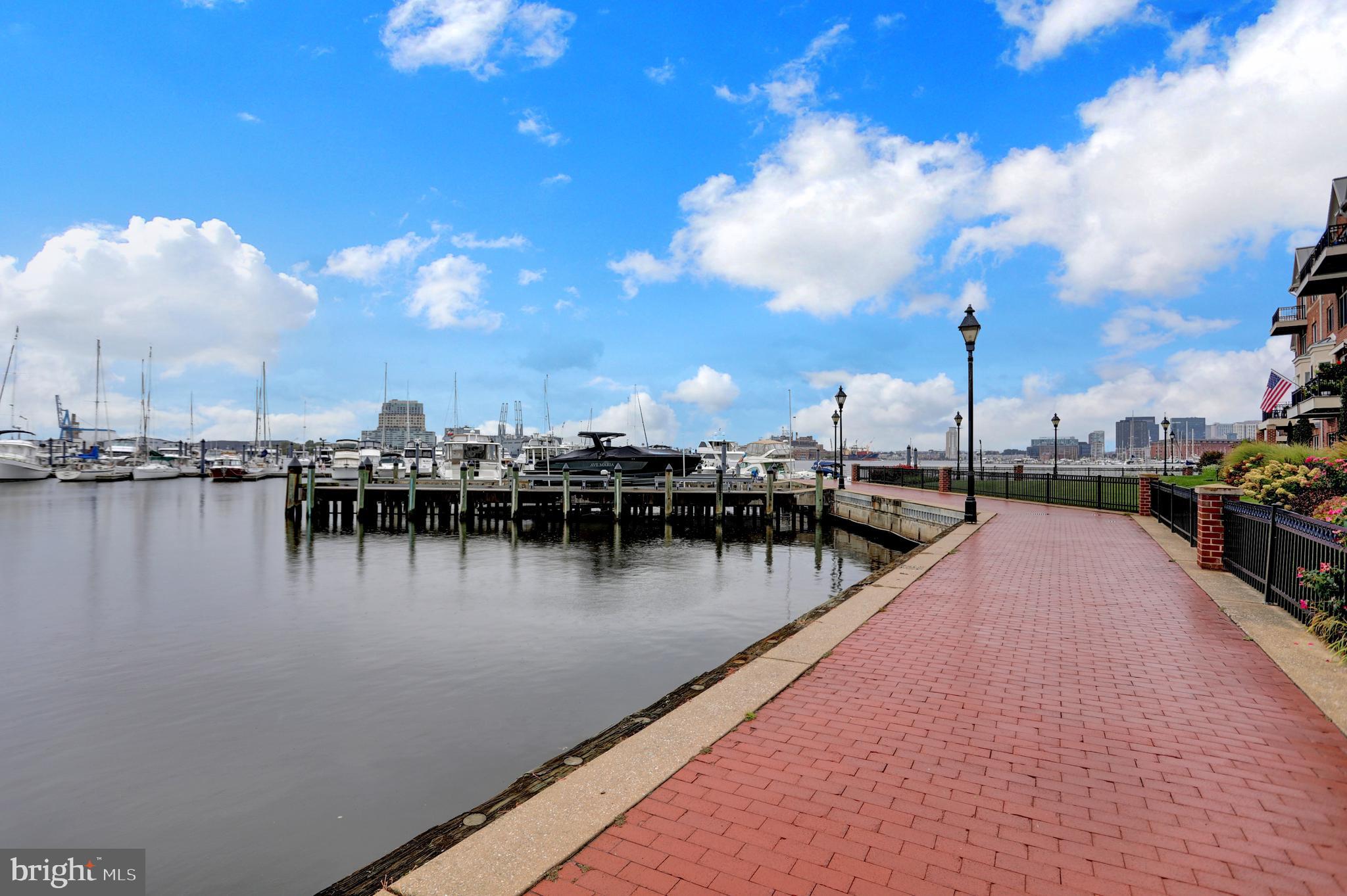 LIGHTHOUSE POINT EAST - Residential