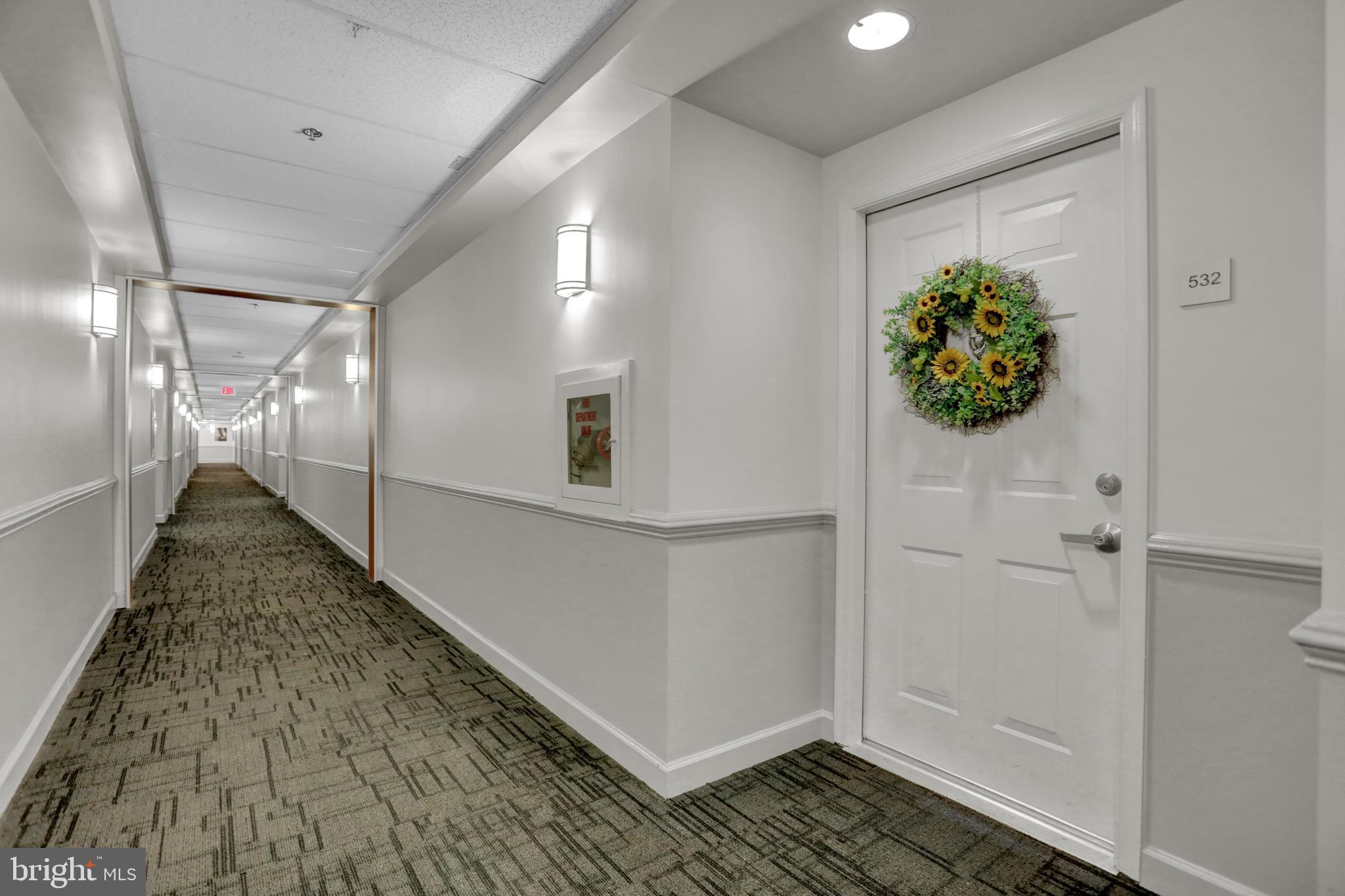 LIGHTHOUSE POINT EAST - Residential