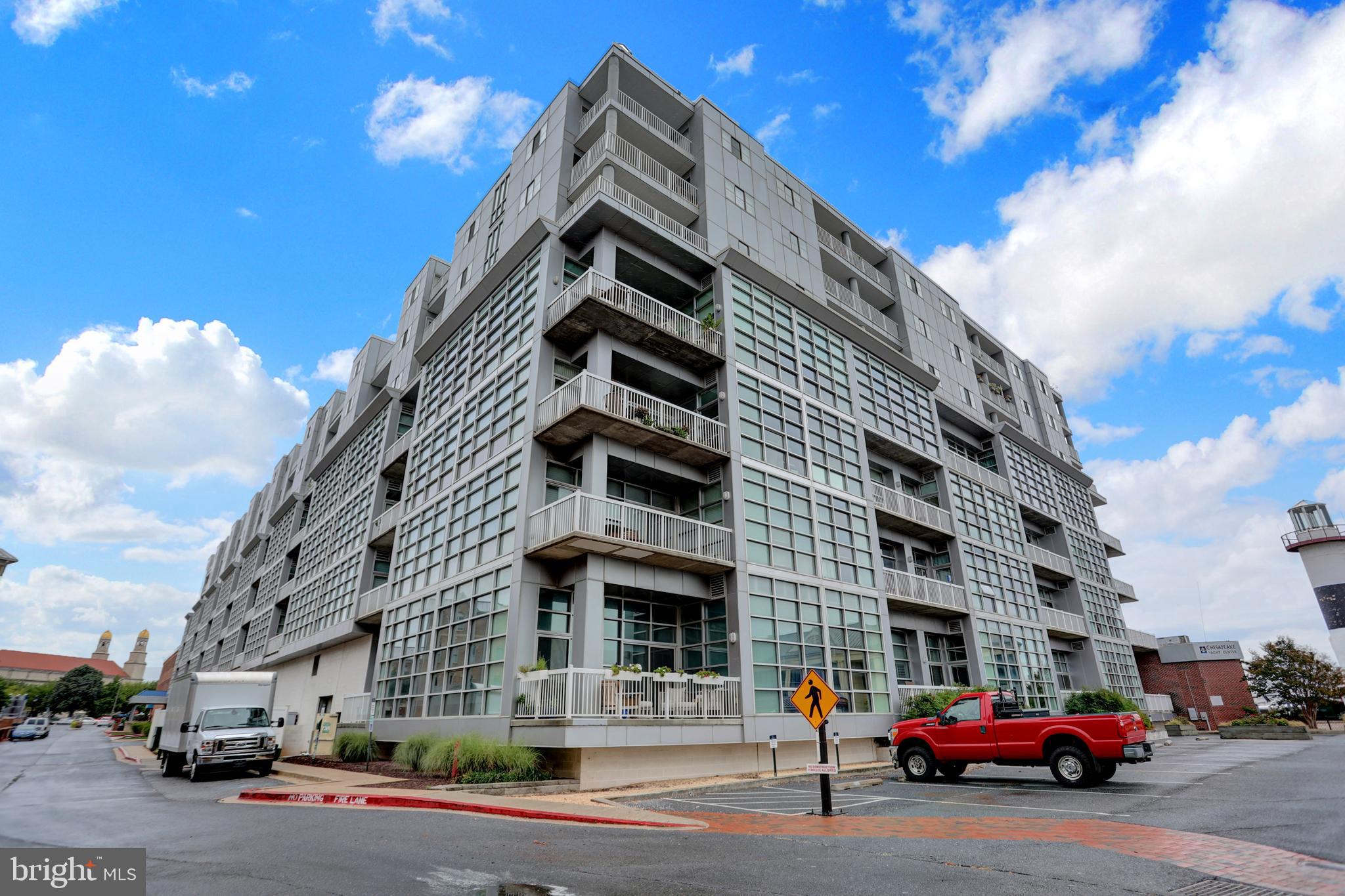 LIGHTHOUSE POINT EAST - Residential