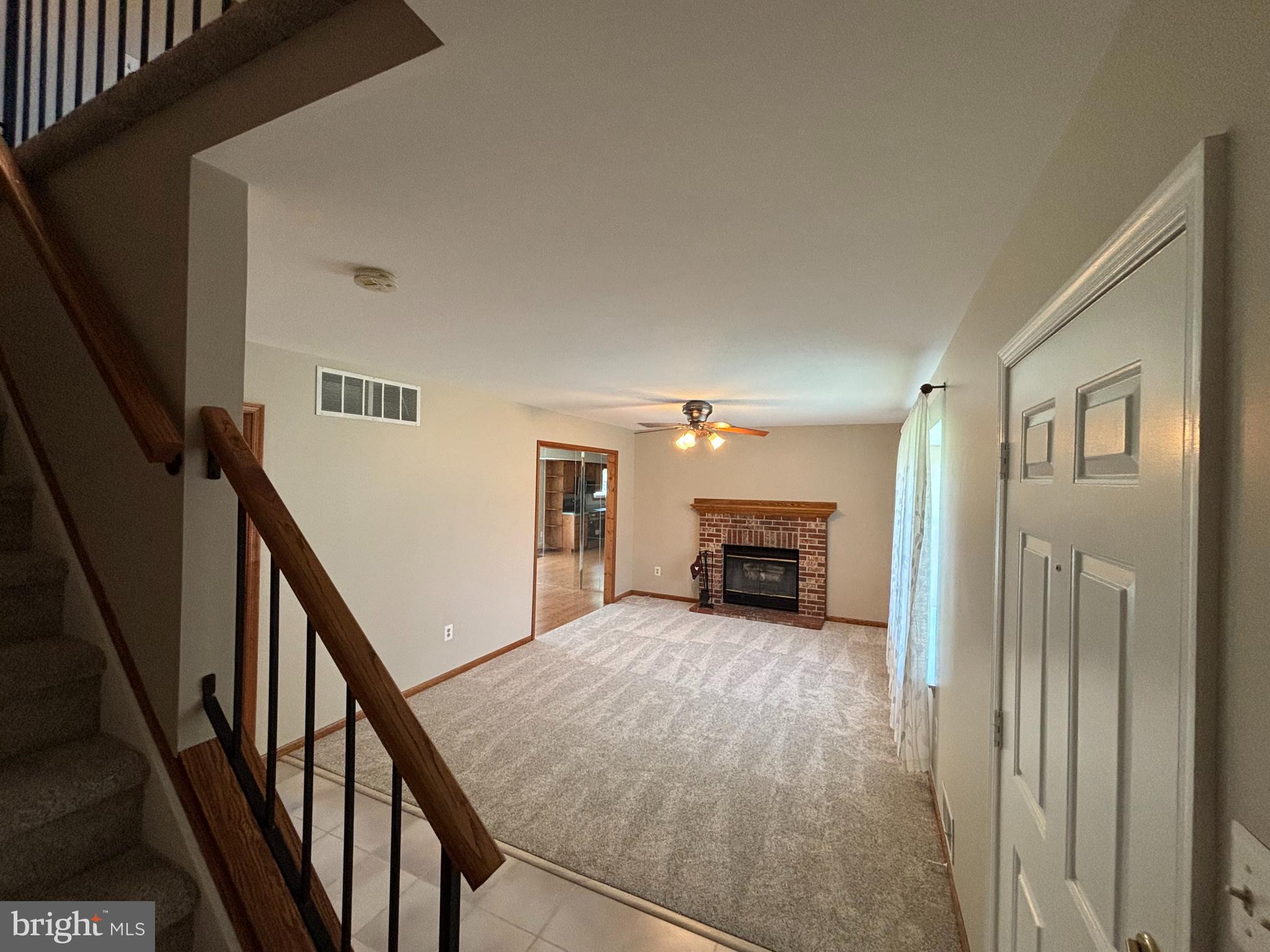 5 WOODCREST DRIVE