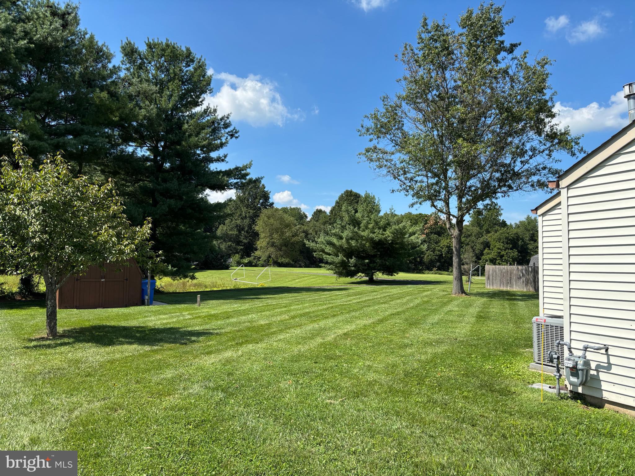 5 WOODCREST DRIVE