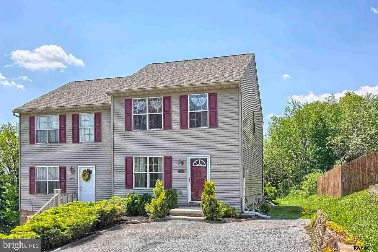 402 S Charles Street, Red Lion, PA 17356