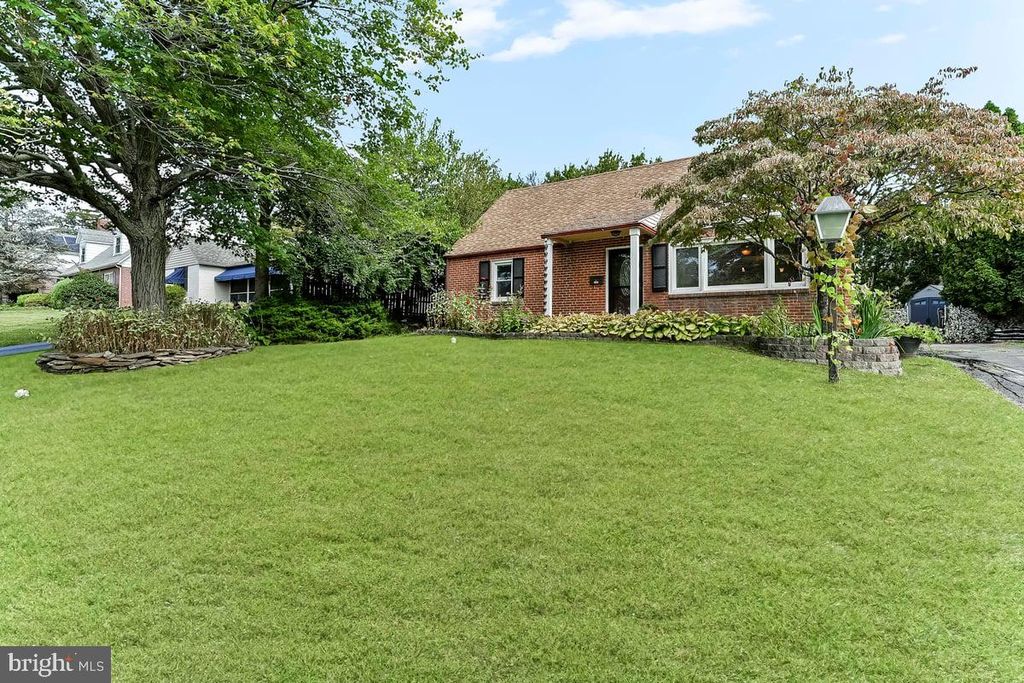Photo of 2403 Bryn Mawr Avenue, WILMINGTON, DE 19803 (MLS # DENC2088908)