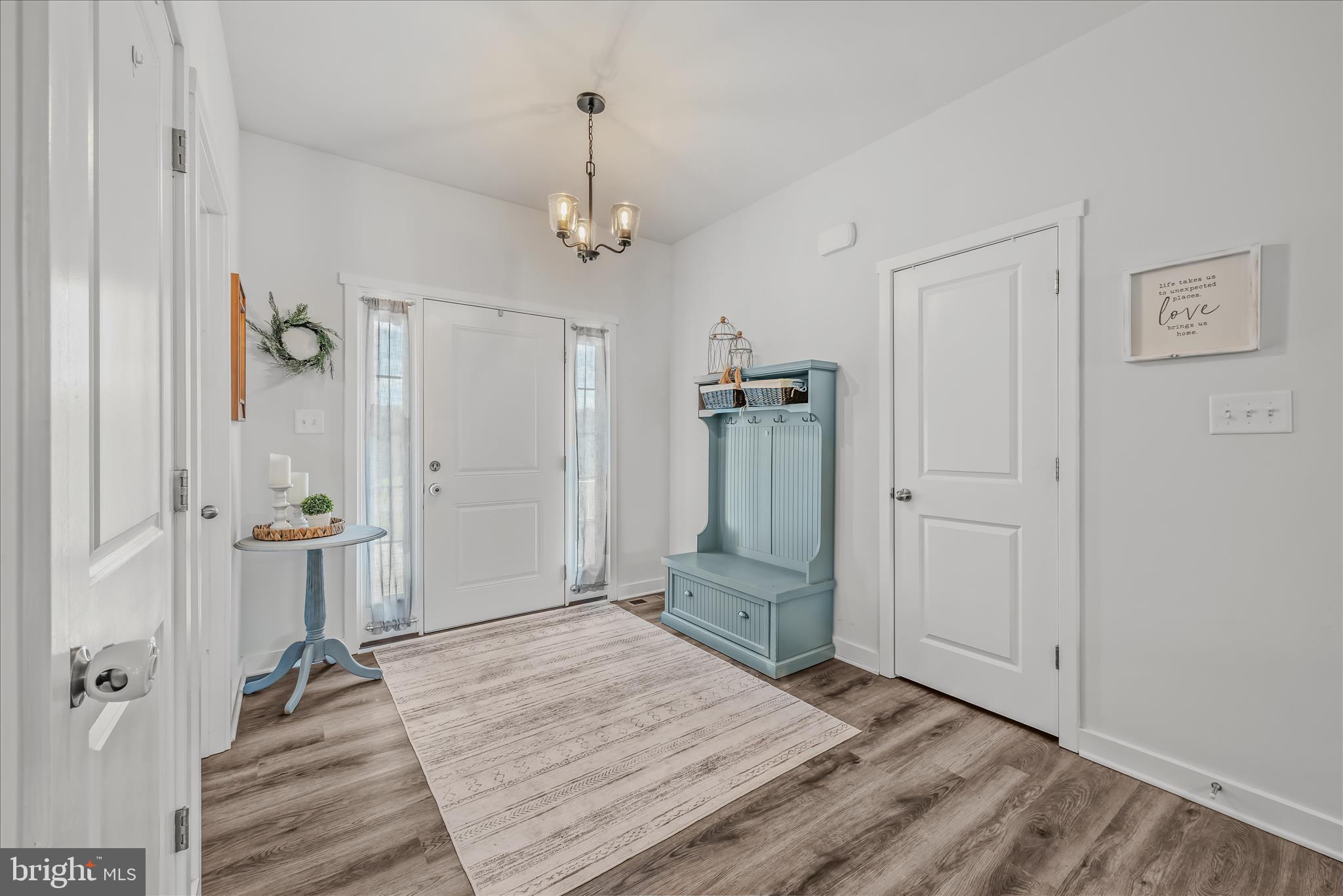 POINT VIEW ESTATES - Residential